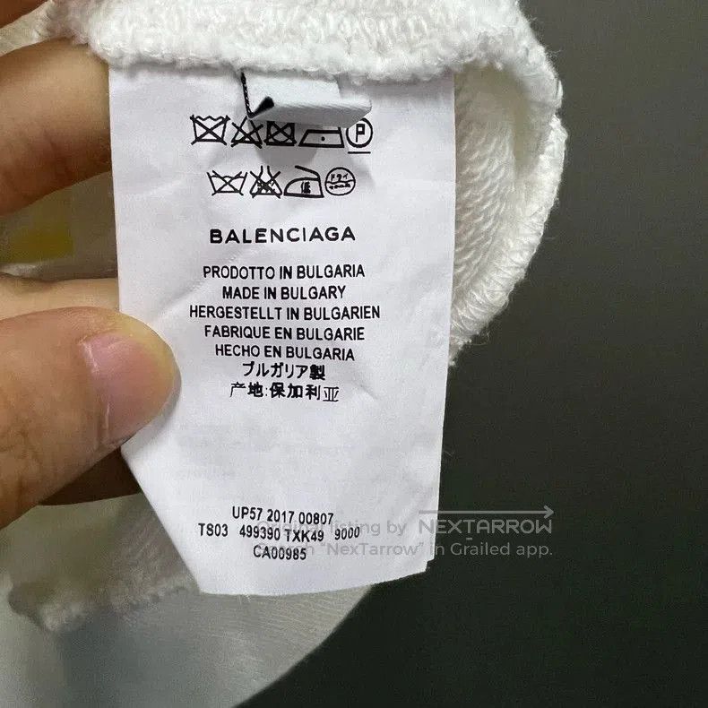 Balenciaga Balenciaga White Logo Graphic Hoodie. Size US M / EU 48-50 / 2 - 4 Thumbnail