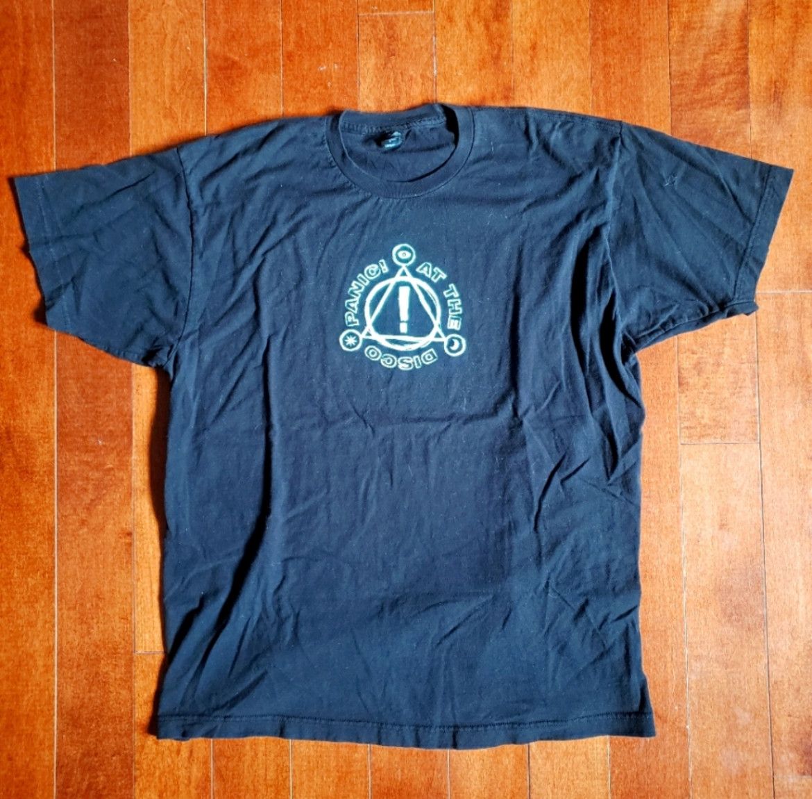 Band Tees PANIC AT THE DISCO - Band T Shirt Size US M / EU 48-50 / 2 - 1 Thumbnail