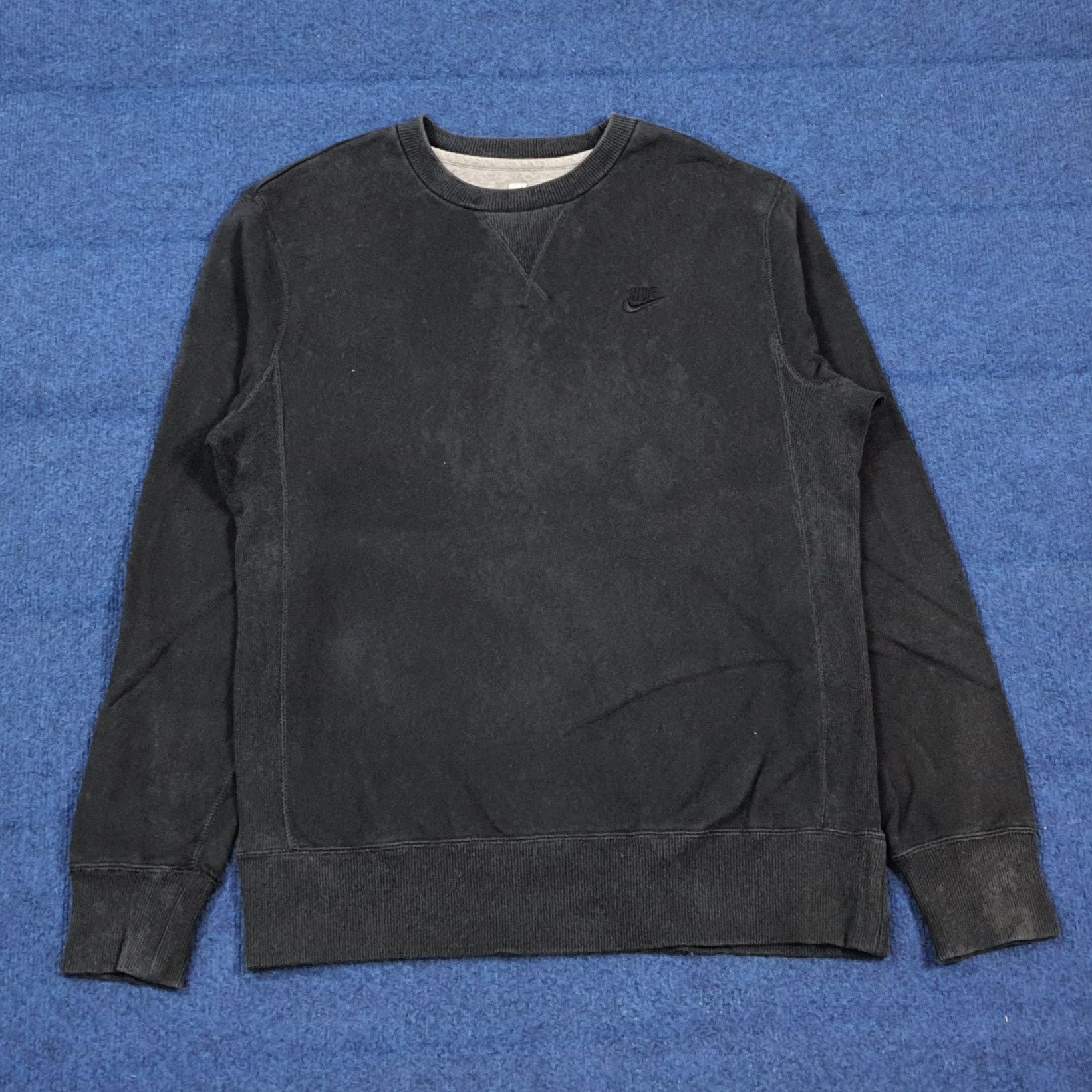 Nike Vintage Nike Embroidery Logo Crewneck Sweatshirt C303N13 Size US M / EU 48-50 / 2 - 1 Thumbnail