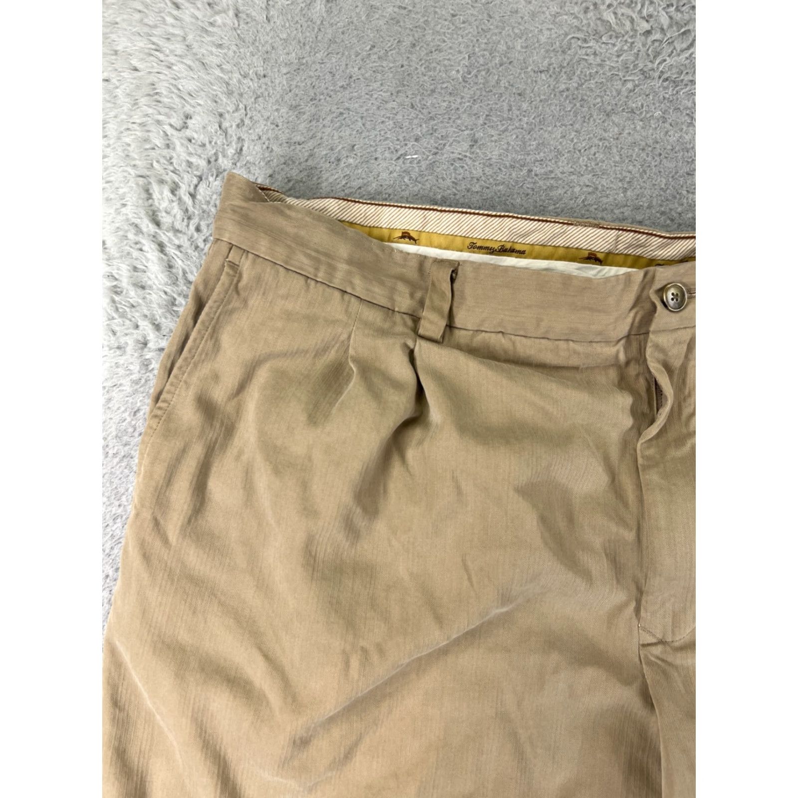 Tommy Bahama Tommy Bahama Shorts Men Bermuda Beige Silk 40x9 Pleated Herringbone Casual Beach "Mens" Size US 40 / EU 56 - 4 Thumbnail