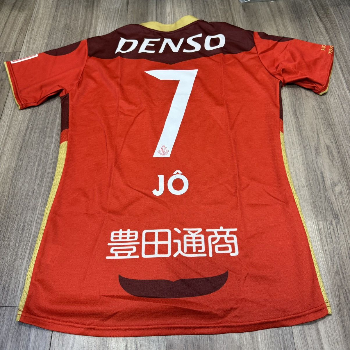 Mizuno Nagoya Grampus Eight 2019 special editon shirt #7 Jo Size US L / EU 52-54 / 3 - 2 Thumbnail