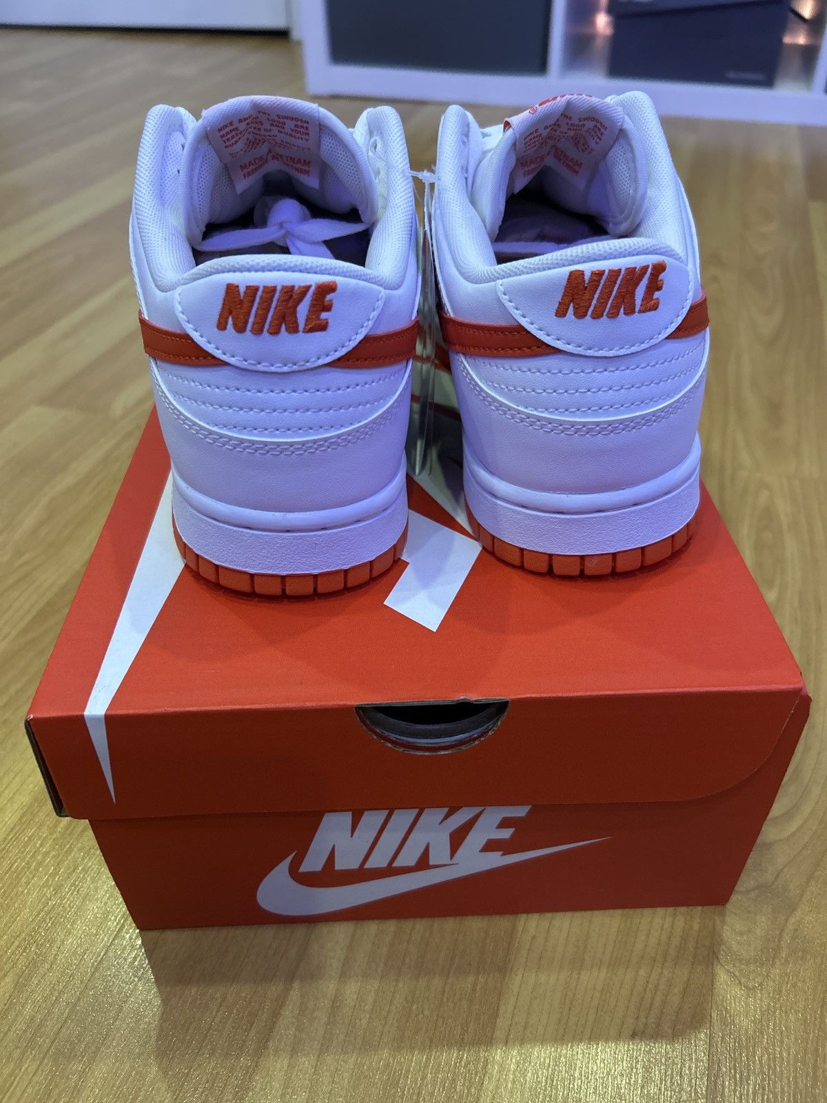 Nike Nike dunk low picante red Size US 8.5 / EU 41-42 - 4 Thumbnail