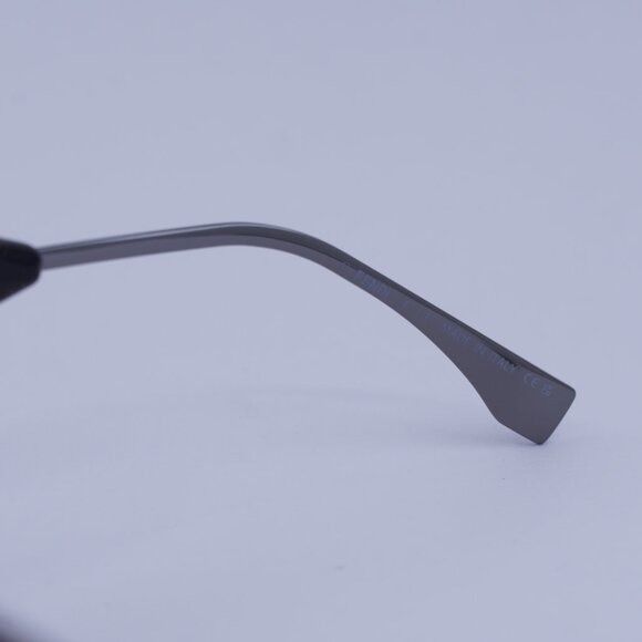 Fendi Fendi FE40083U 20B Sunglasses Shiny Grey Butterfly Frame Size ONE SIZE - 7 Thumbnail