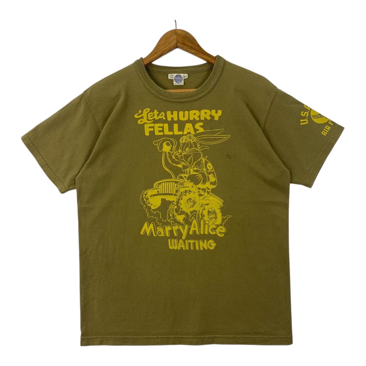 Japanese Brand × TOYS McCOY × The Real McCoy's TOY’S Mc COYS X LOONEY TUNES Lets hurry fellas spellout tee Size US L / EU 52-54 / 3 - 1 Thumbnail