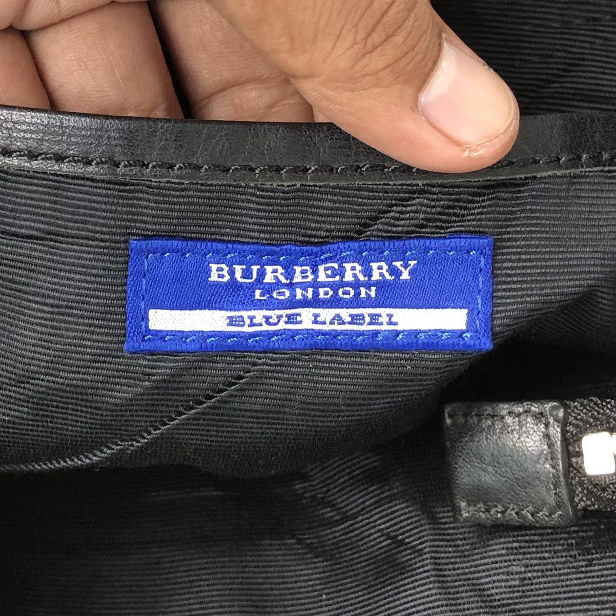 Burberry Authentic BURBERRY Blue Label Nova Check Shoulder Bag Size ONE SIZE - 17 Thumbnail