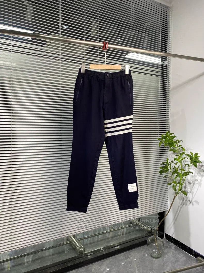 Thom Browne Thom Browne size 0 Casual Long Pants Size US 30 / EU 46 - 1 Thumbnail