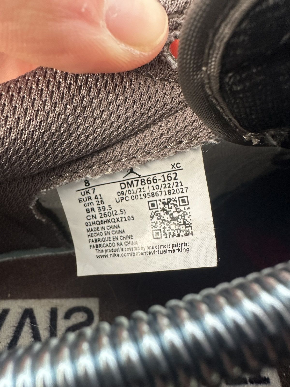 Jordan Brand Jordan 1 Retro Low OG SP Travis Scott Reverse Mocha size 8 Size US 8 / EU 41 - 6 Thumbnail