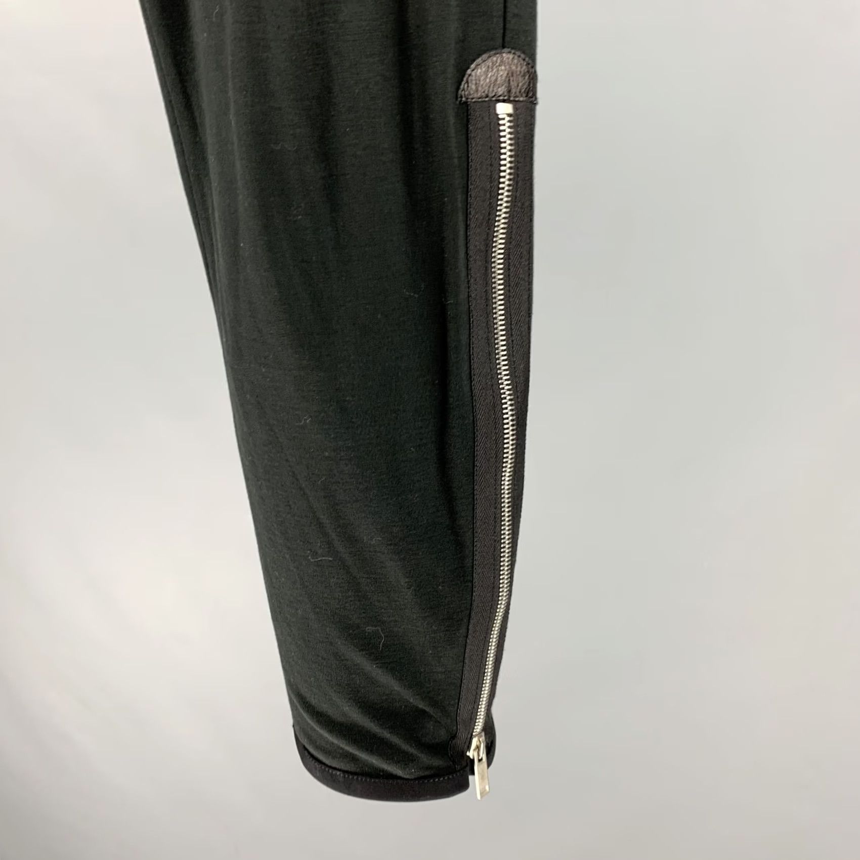 Alexander McQueen ALEXANDER MCQUEEN Size 32 Black Cotton Cashmere Zip Fly Dress Pants Size US 32 / EU 48 - 2 Thumbnail