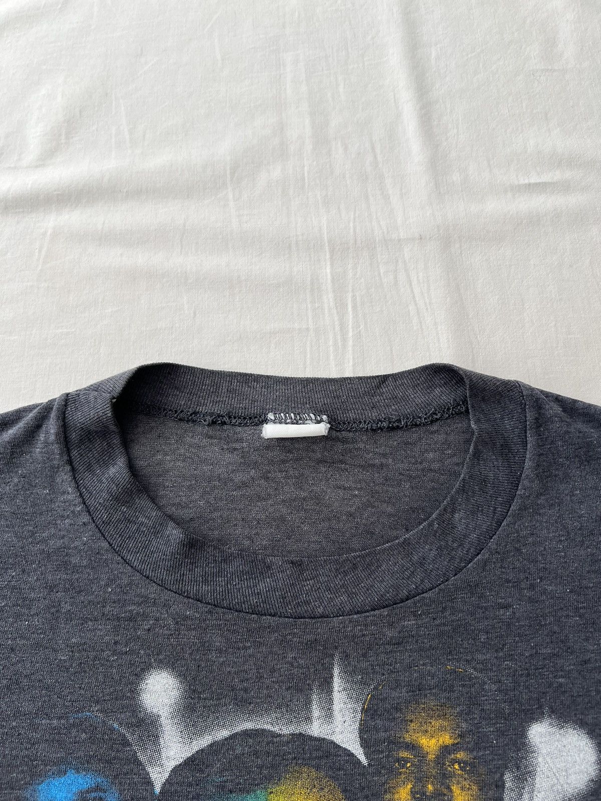 Band Tees Vintage 1982 Genesis in Concert Phil Collins 80s T-shirt Size US S / EU 44-46 / 1 - 11 Thumbnail