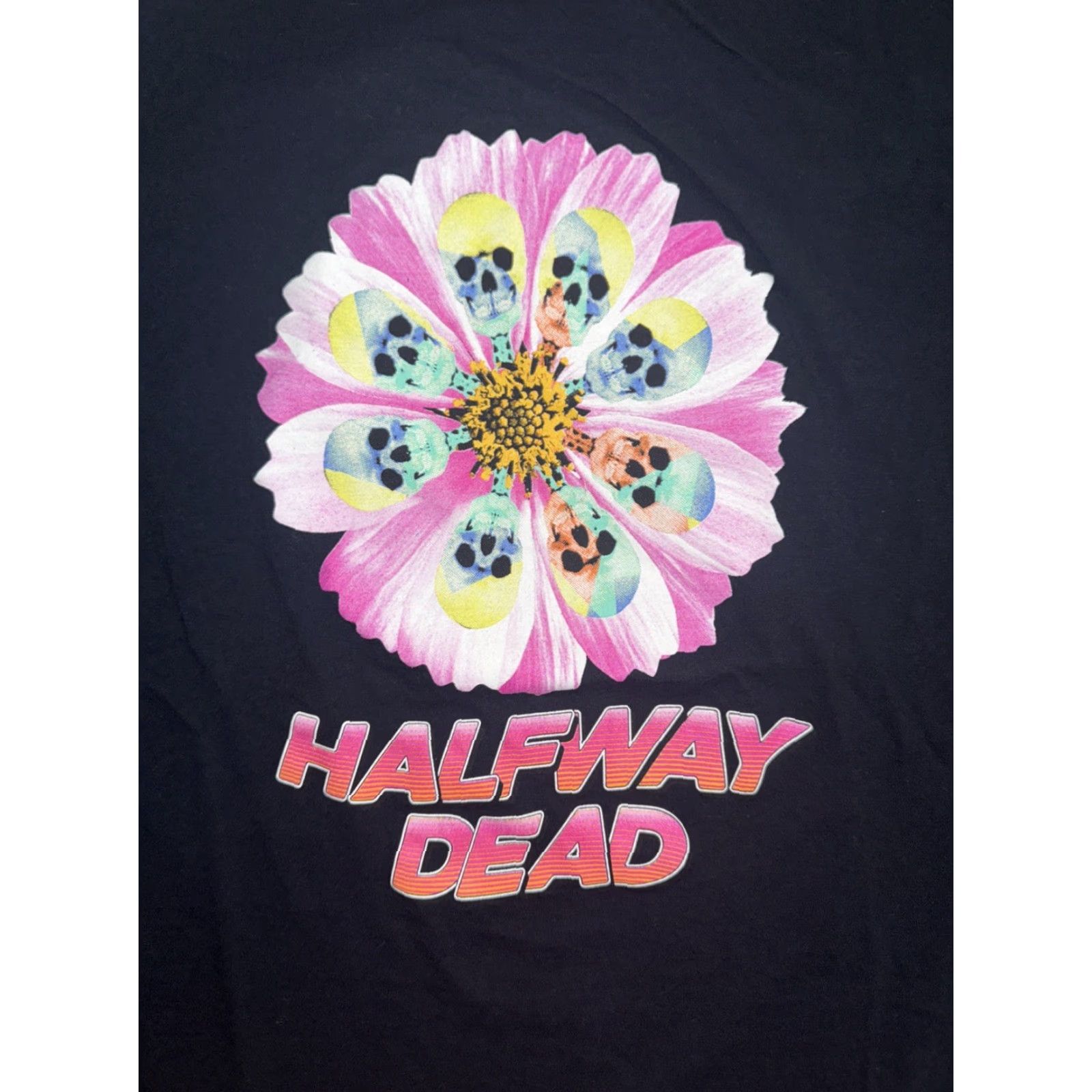 Vintage Halfway Dead T-Shirt Graphic Skull Flower Black Men’s Large (20x28) Streetwear Size US L / EU 52-54 / 3 - 2 Thumbnail