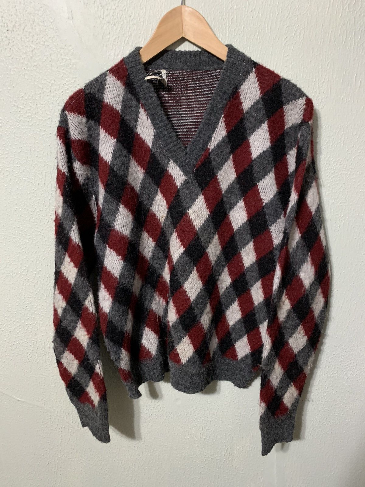 Vintage Vintage Diamond Shag V Neck Knit Sweater Size US M / EU 48-50 / 2 - 1 Thumbnail