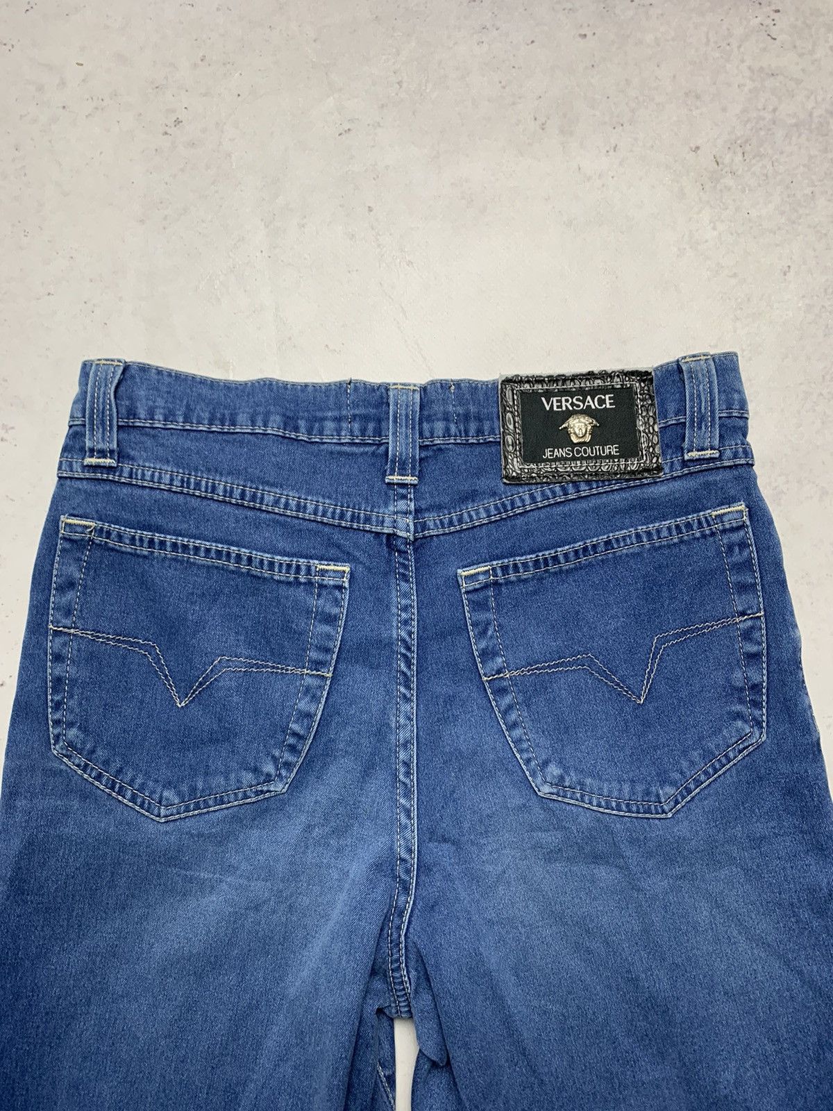 Versace × Vintage Vintage Versace Medusa Baggy Jeans Y2K 31 Size US 31 - 2 Thumbnail