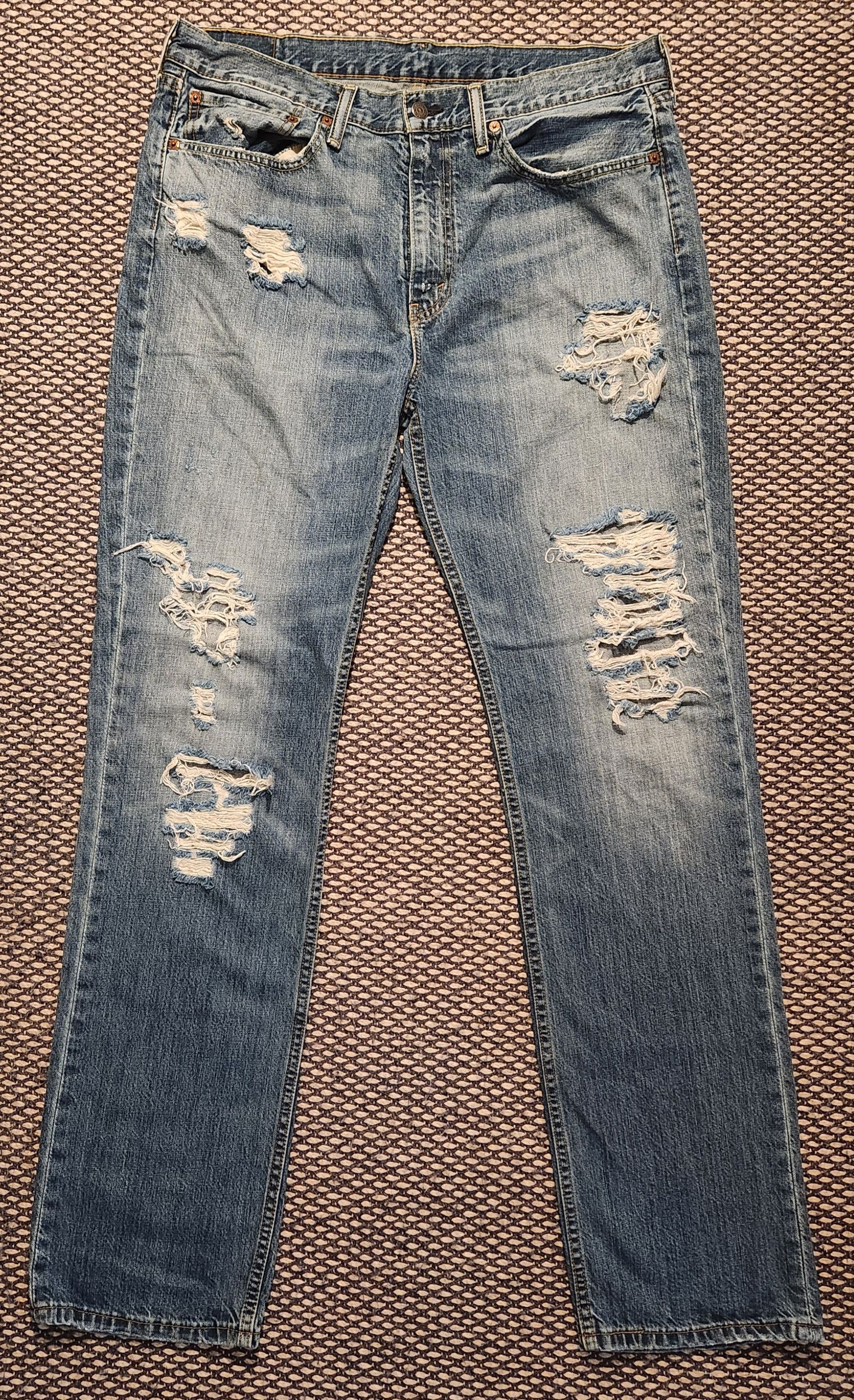 Image of Vintage Levis "501" Destroyed Medium Wash Denim. Sz: 36X34 in Denim Medium Wash, Men's