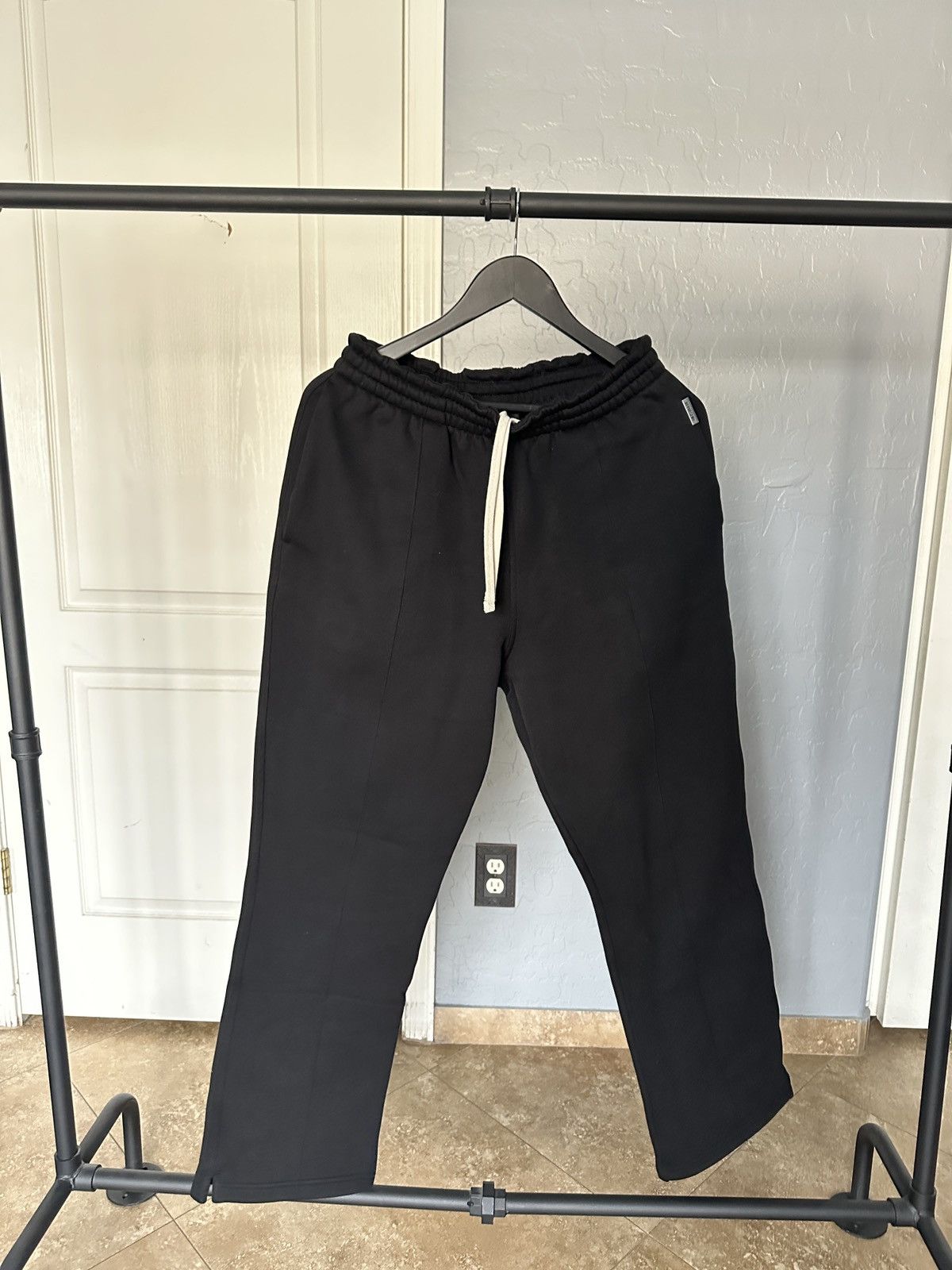 Represent Clo. Initial Black Straight Leg Sweatpants Size US 32 / EU 48 - 1 Thumbnail