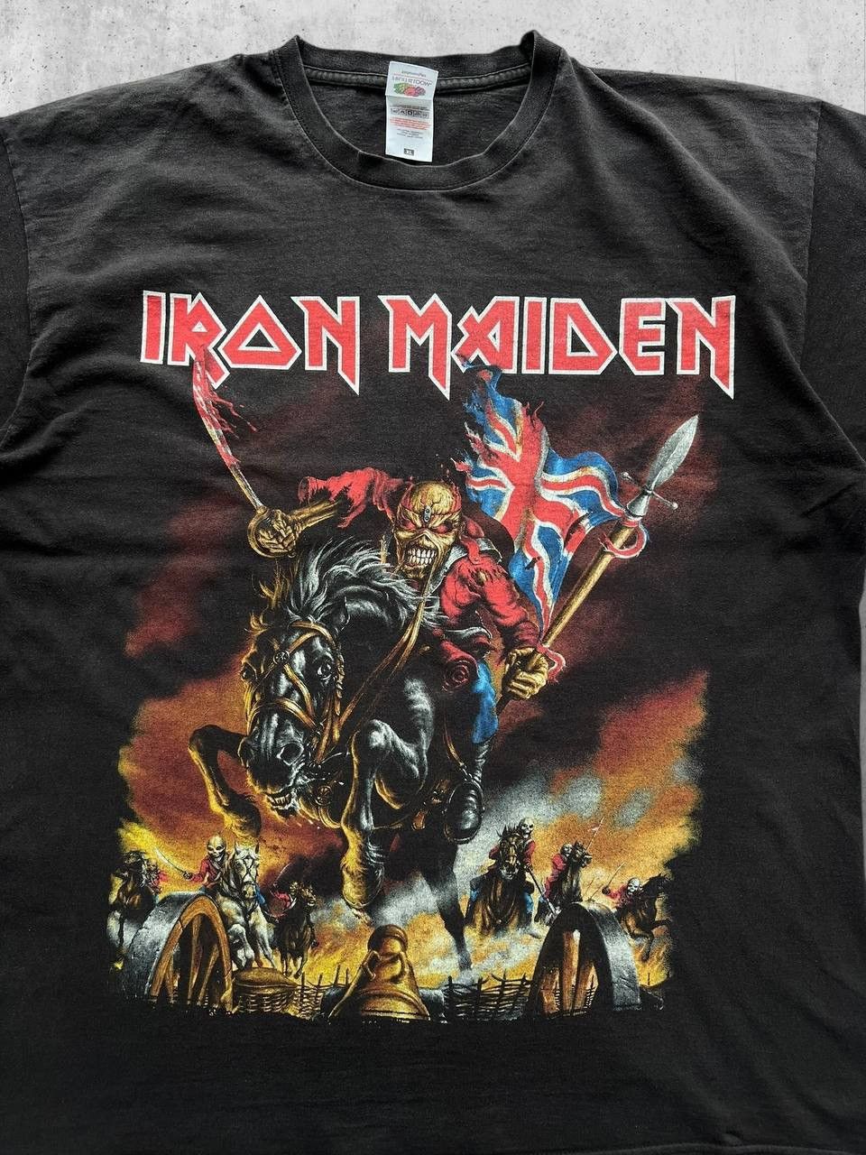 Iron Maiden Vintage IRON MAIDEN 2014 Tour tee t shirt band rock Size US XL / EU 56 / 4 - 4 Thumbnail