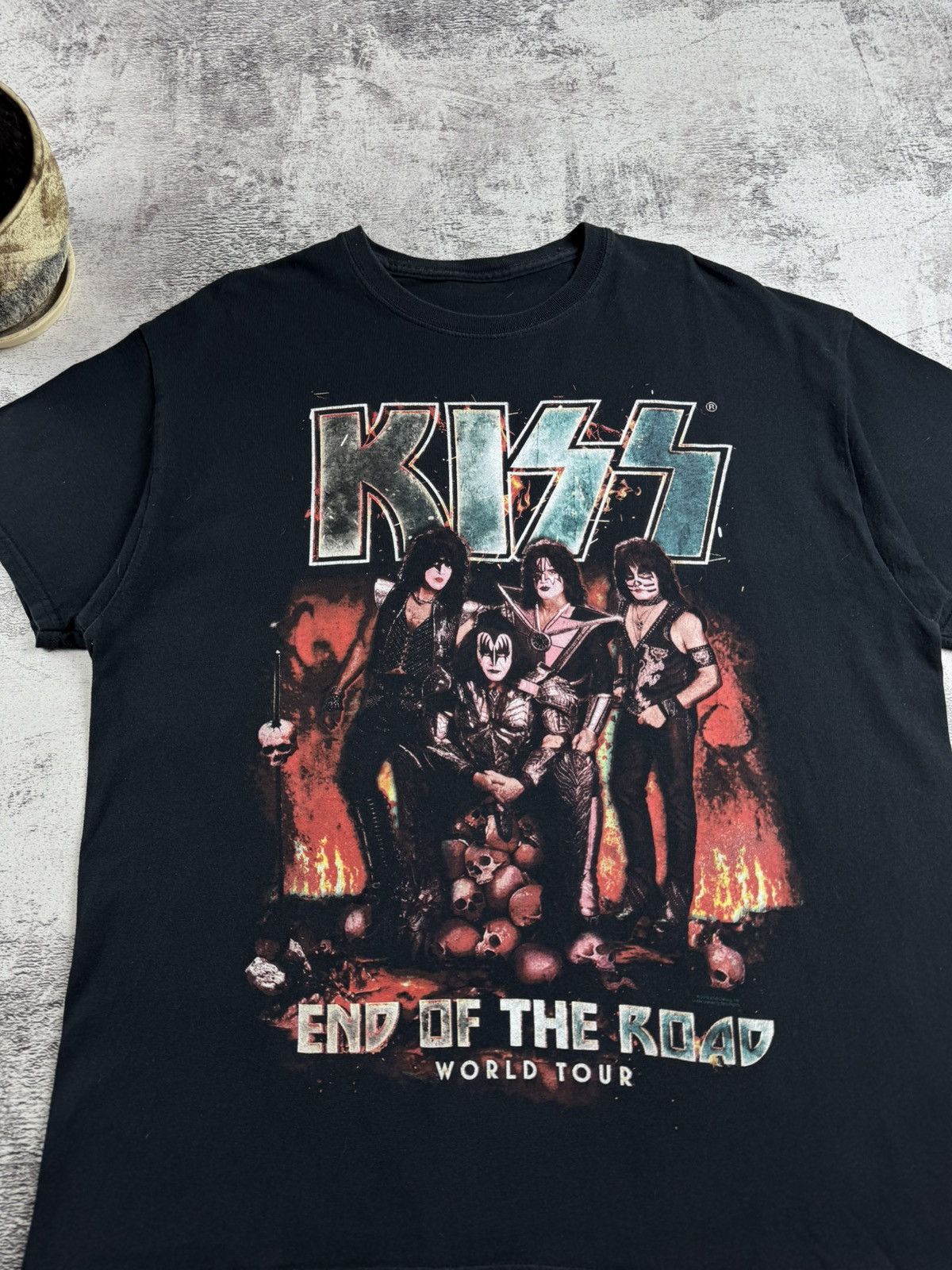 KISS KISS End Of The Road World Tour Rock Faded Merch Devil Band Jersey T Shirt Tee Size US L / EU 52-54 / 3 - 6 Thumbnail