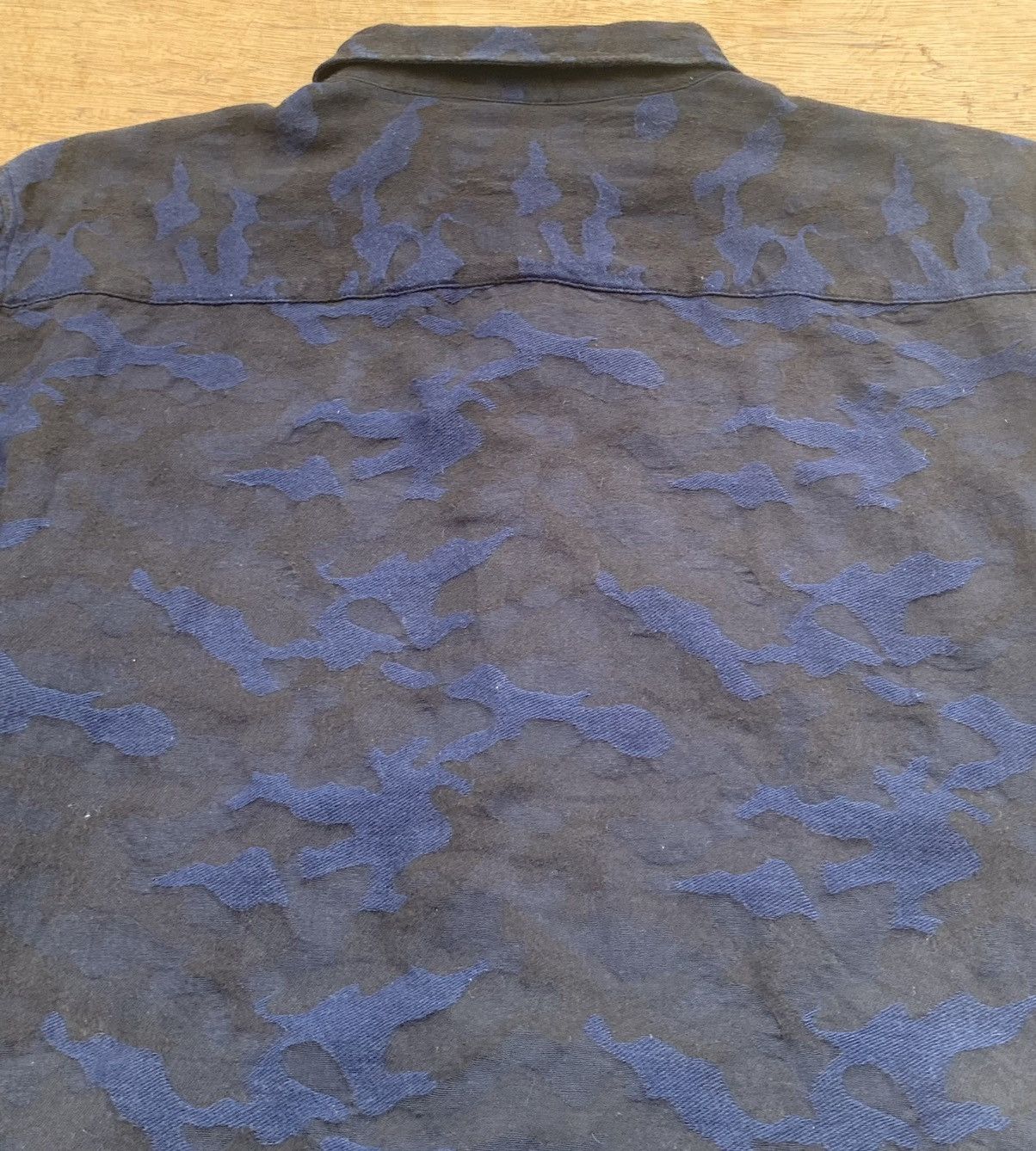 Japanese Brand Vanquish 10th Anniversary Camouflage Shirt Size US M / EU 48-50 / 2 - 11 Thumbnail