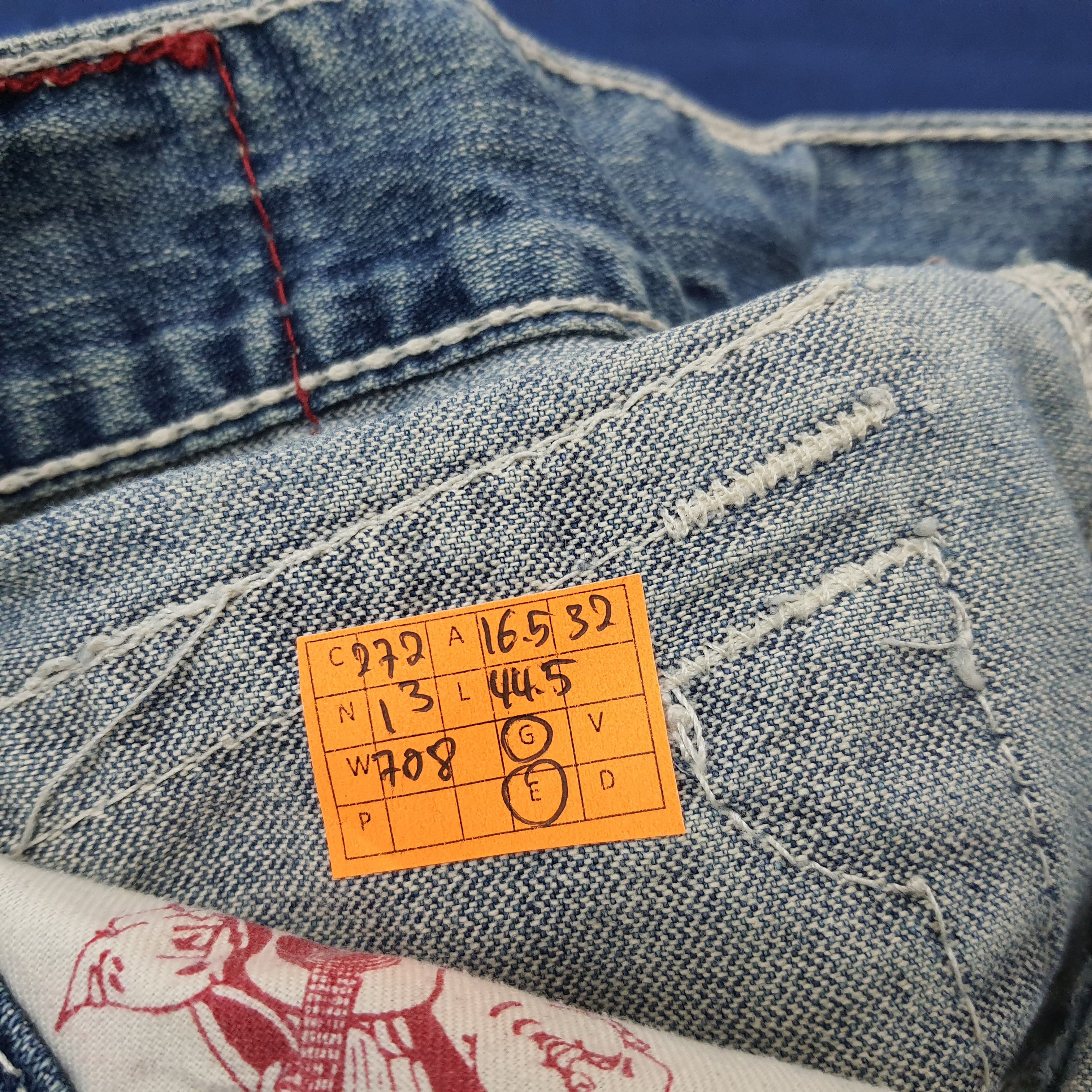 True Religion Vintage True Religion Marco Big T Distressed Jeans C272N13 Size US 33 - 12 Thumbnail