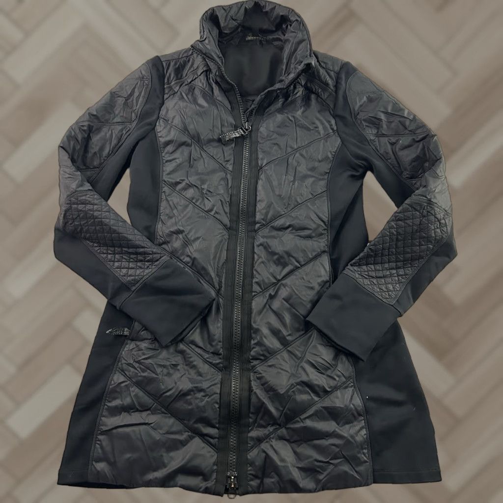 Athleta Athleta Jacket Women S Black Down Puffer Full Zip Athleisure Style Size S / US 4 / IT 40 - 1 Thumbnail