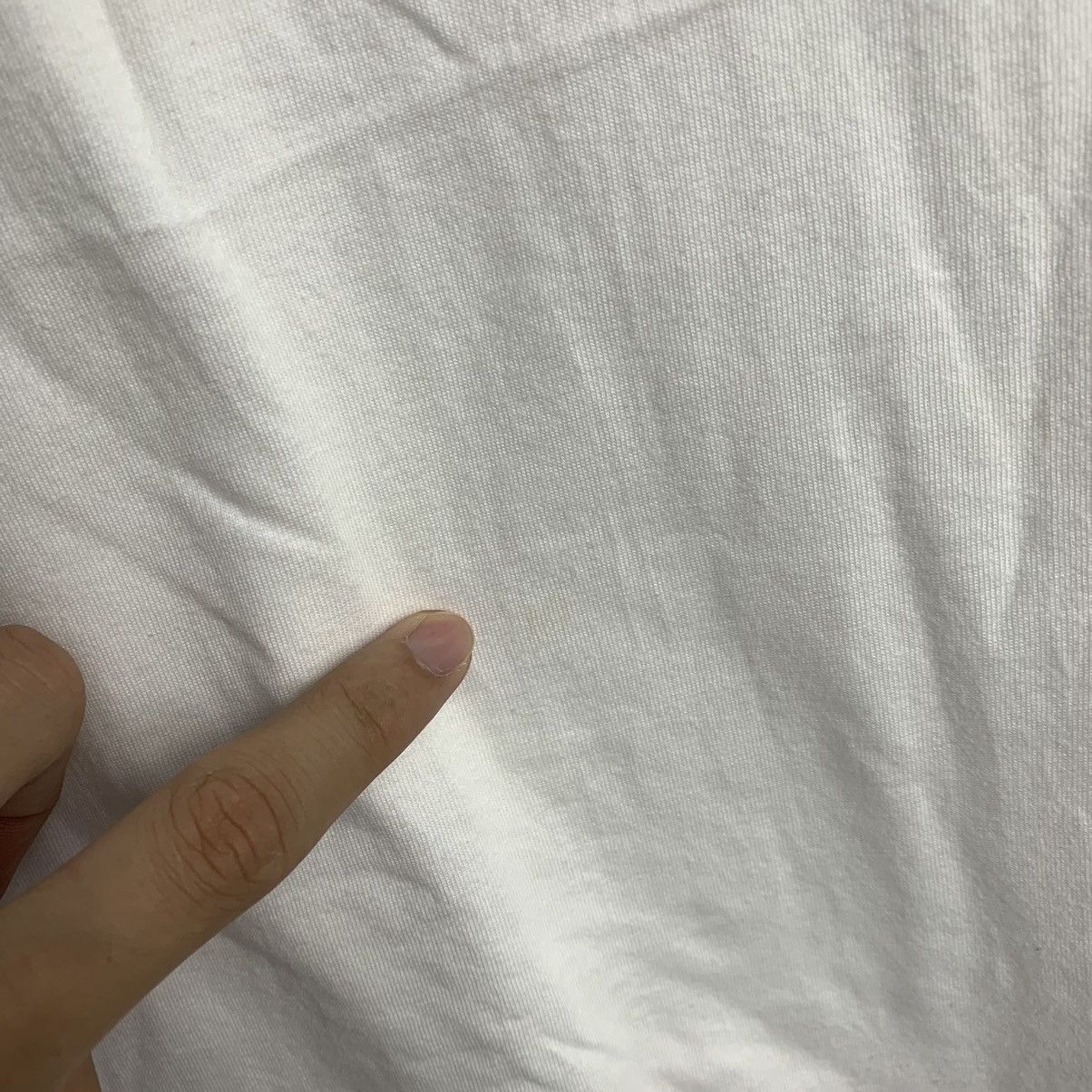 Designer × Kenneth Cole Kenneth Cole T-Shirt White V-Neck Size US L / EU 52-54 / 3 - 12 Thumbnail