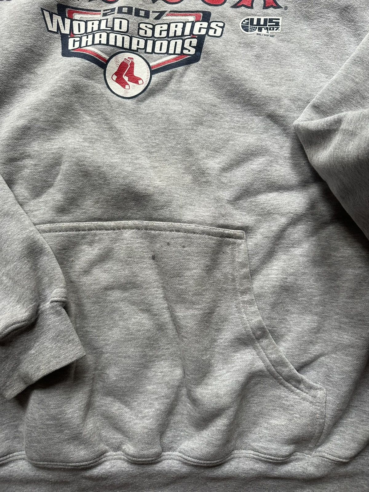 Nike × Vintage Vintage Nike 2007 Red Sox World Series Hoodie Size US XXL / EU 58 / 5 - 4 Thumbnail