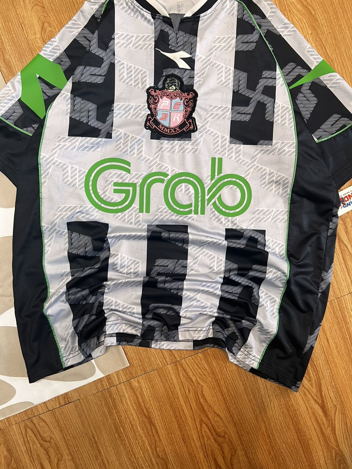 Other Peak.KL x Diadora x Grab x Lahlahland Size US XL / EU 56 / 4 - 2 Thumbnail