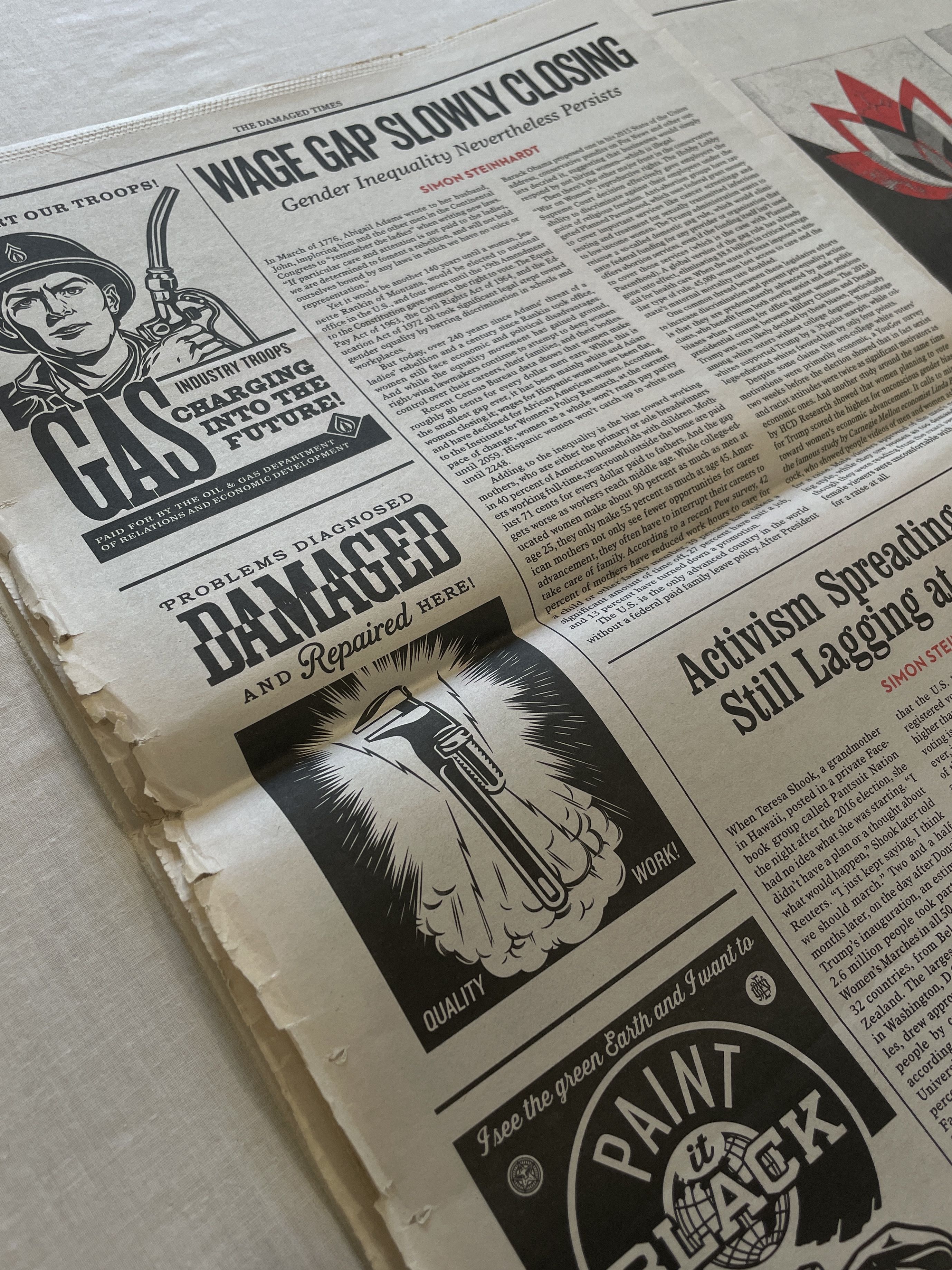 Obey × Shepard Fairey Obey The Damaged Times Newspaper Zine 2017 Shepard Fairey Size ONE SIZE - 4 Thumbnail