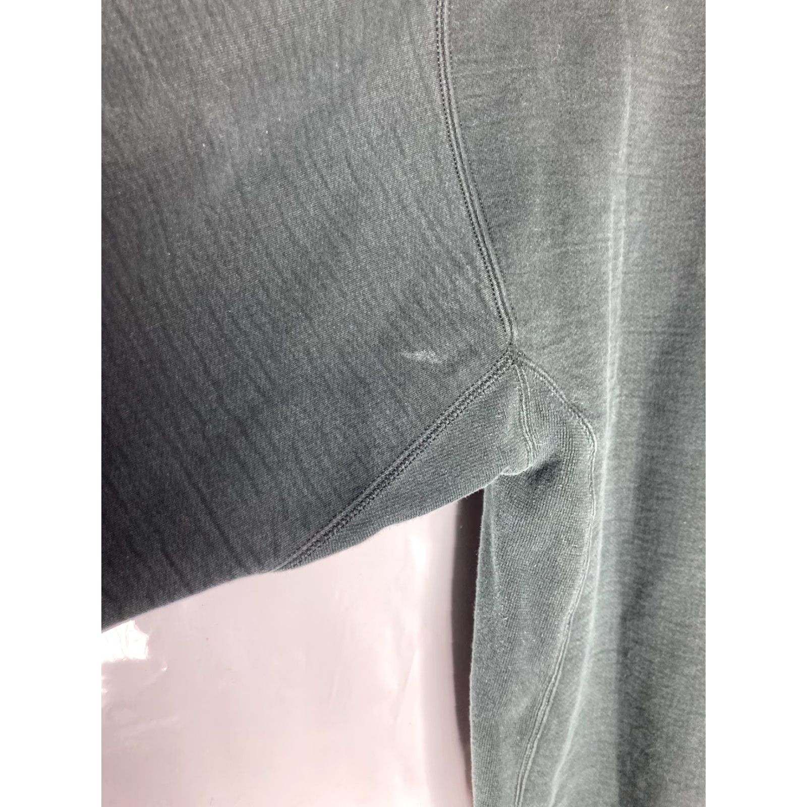 Vintage VINTAGE Russell Pro Cotton Reverse Weave Black Fade Sweatshirt L Mens 90s Pullover Size US L / EU 52-54 / 3 - 7 Thumbnail