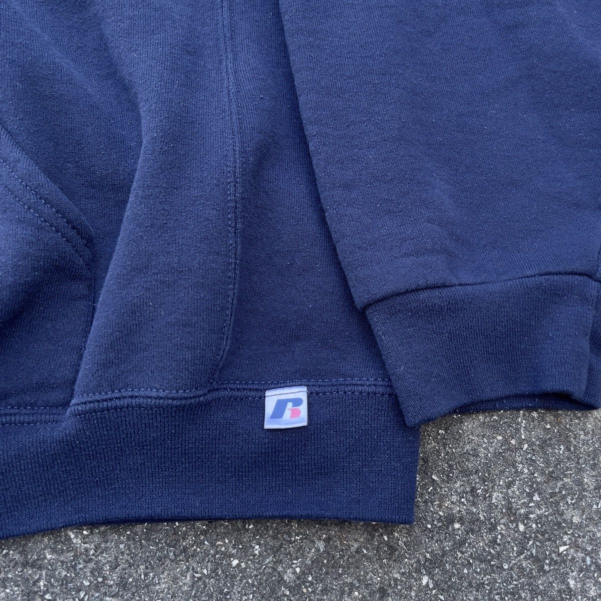 Russell Athletic × Vintage Vintage Thrashed Y2K RUSSELL ATHLETIC Hoodie Size US XXL / EU 58 / 5 - 5 Thumbnail
