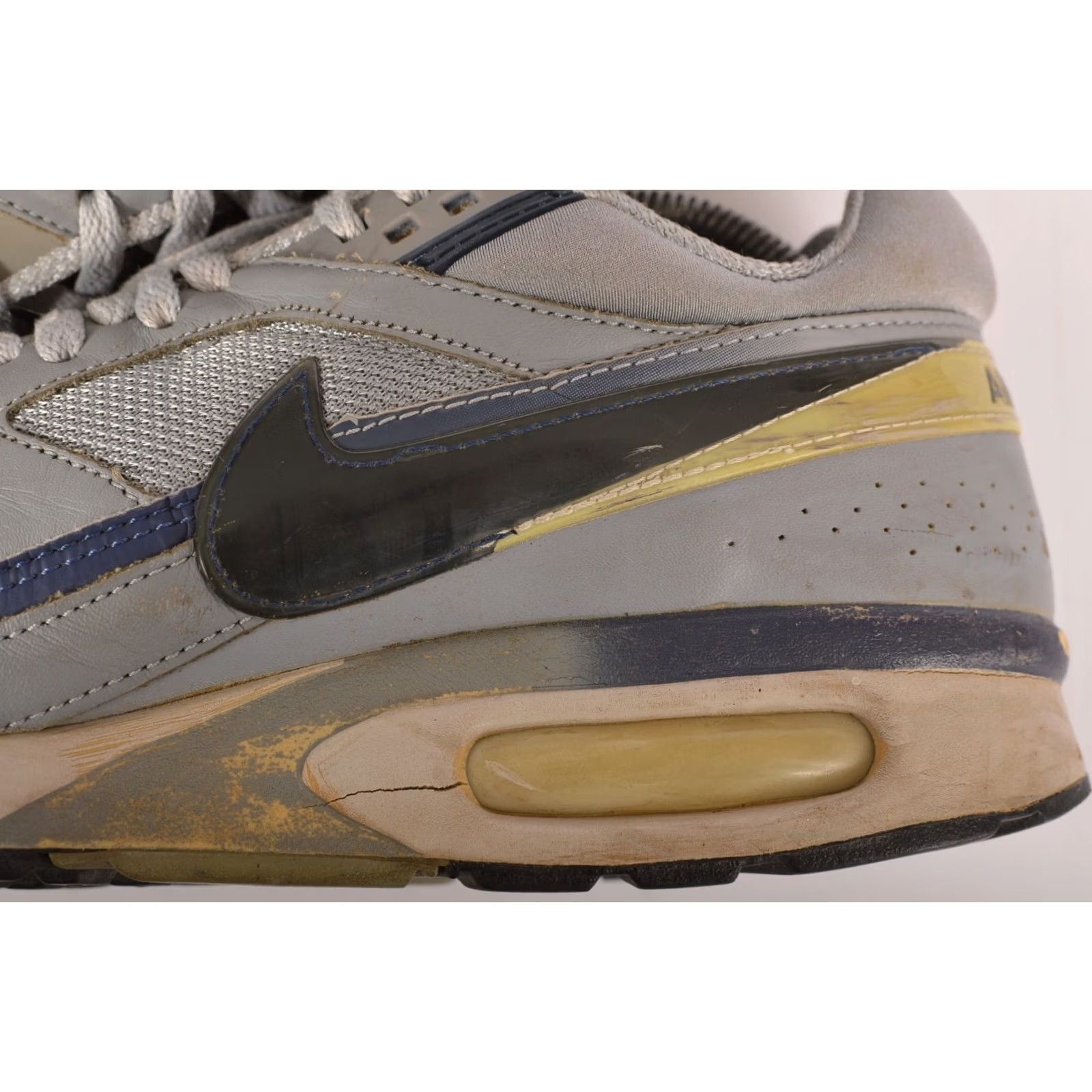 Nike Nike Air Max BW Vintage 2003 Sneakers 304880-041 Size US 10 Gray Men Distressed Rare Shoes Size US 9 / EU 42 - 7 Thumbnail