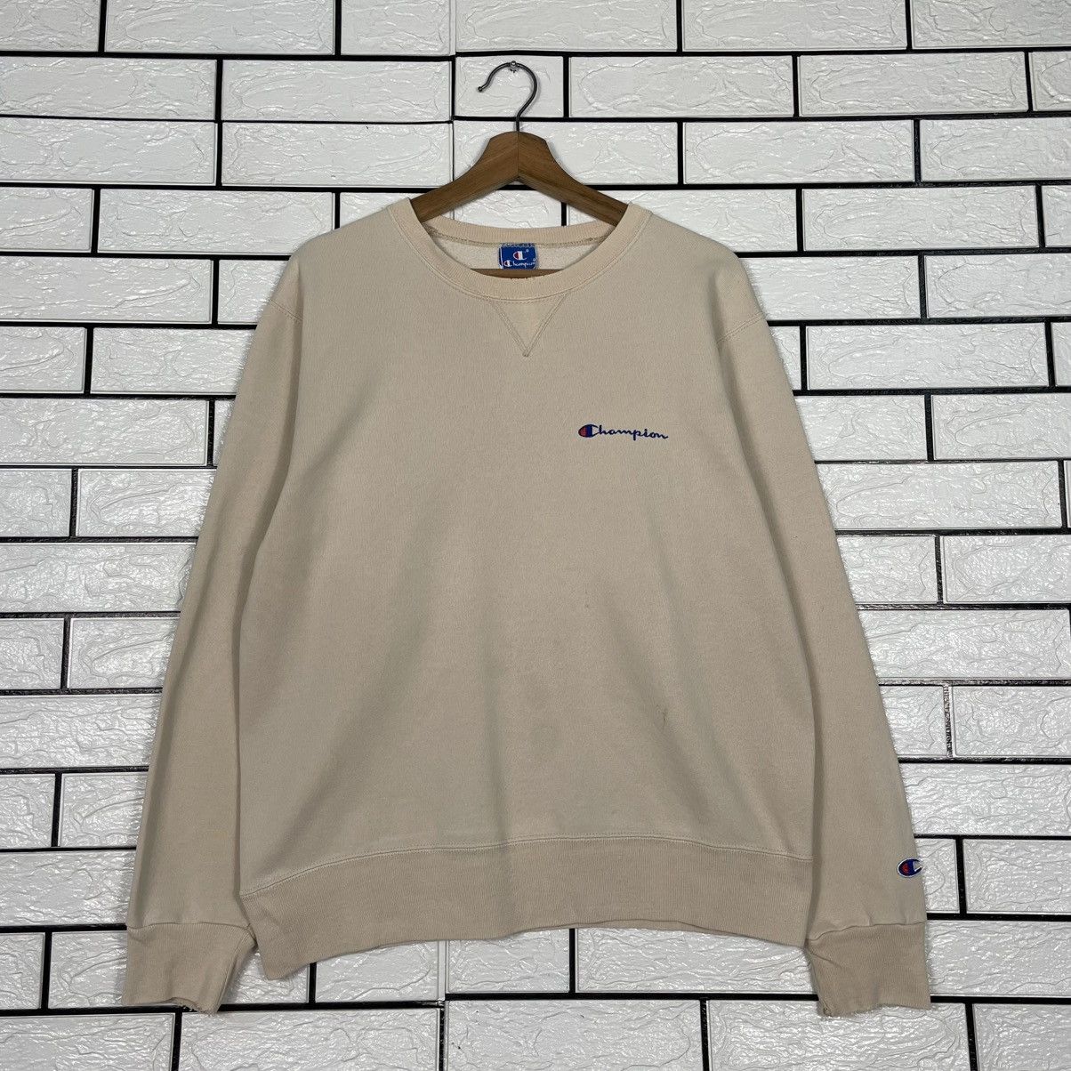 Champion Vintage Champion Crewneck Sweatshirt Size US M / EU 48-50 / 2 - 1 Thumbnail