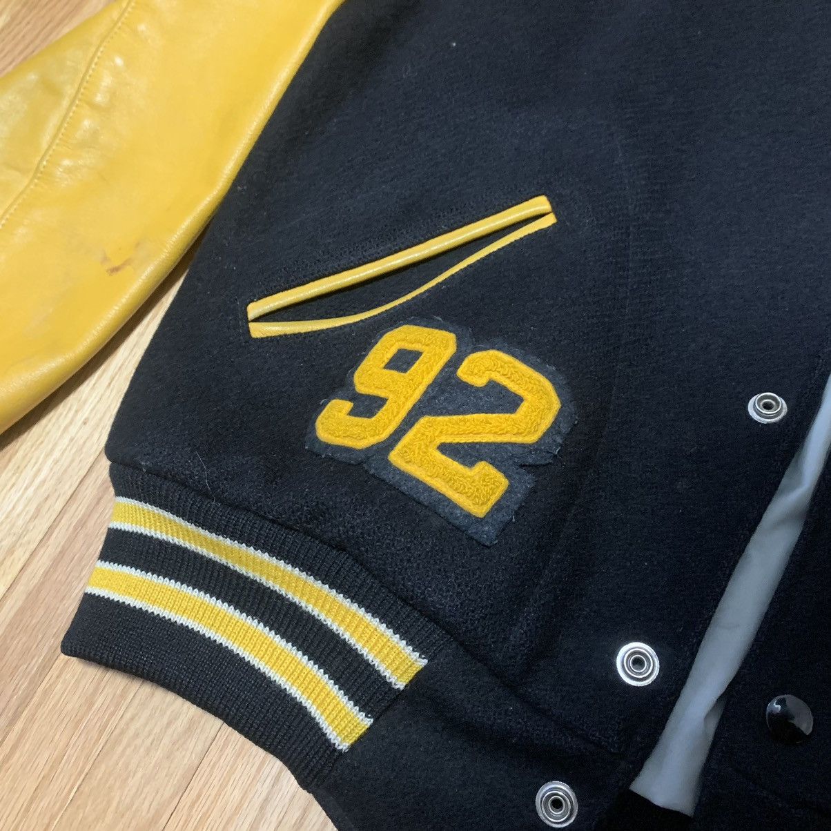 Vintage 1992 Bishop Kelly Idaho High School Letterman Jacket Size US L / EU 52-54 / 3 - 4 Thumbnail
