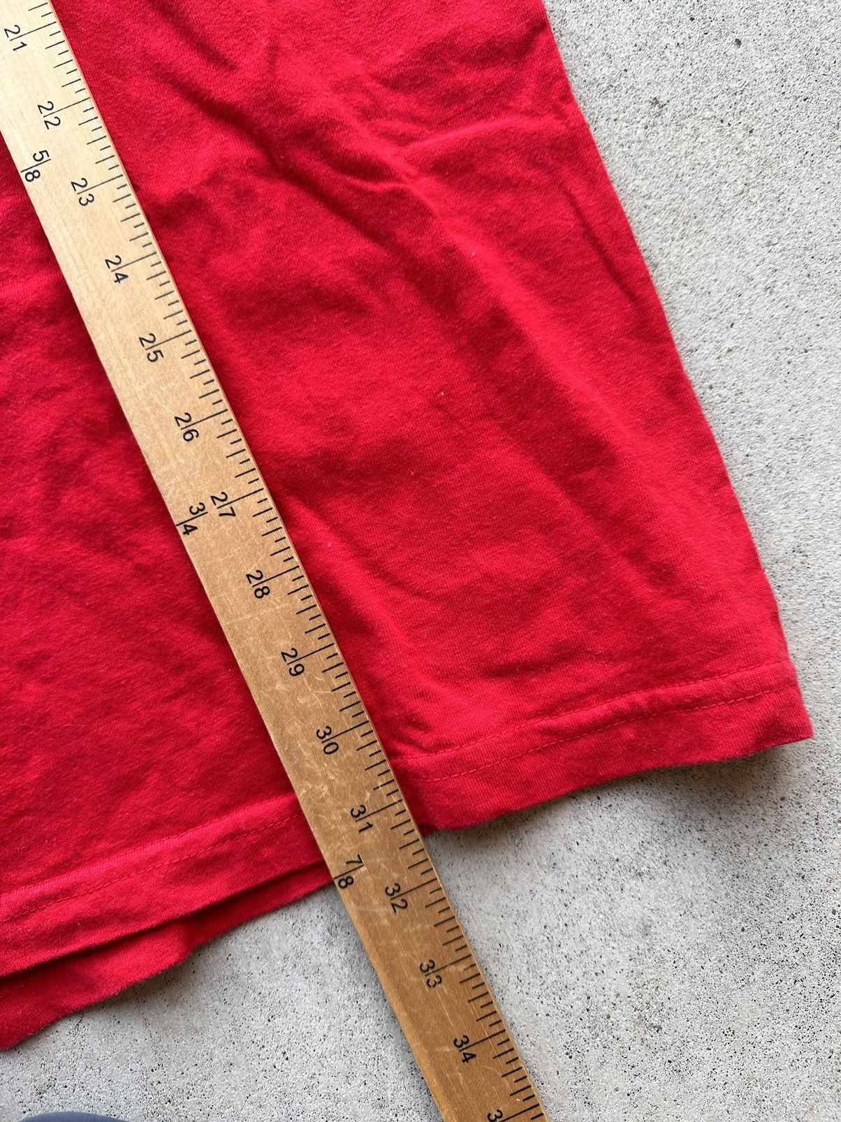 Logo 7 × NBA × Vintage Vintage Chicago Bulls Tee Shirt Cl Logo 7 NBA Red Size US XL / EU 56 / 4 - 5 Thumbnail