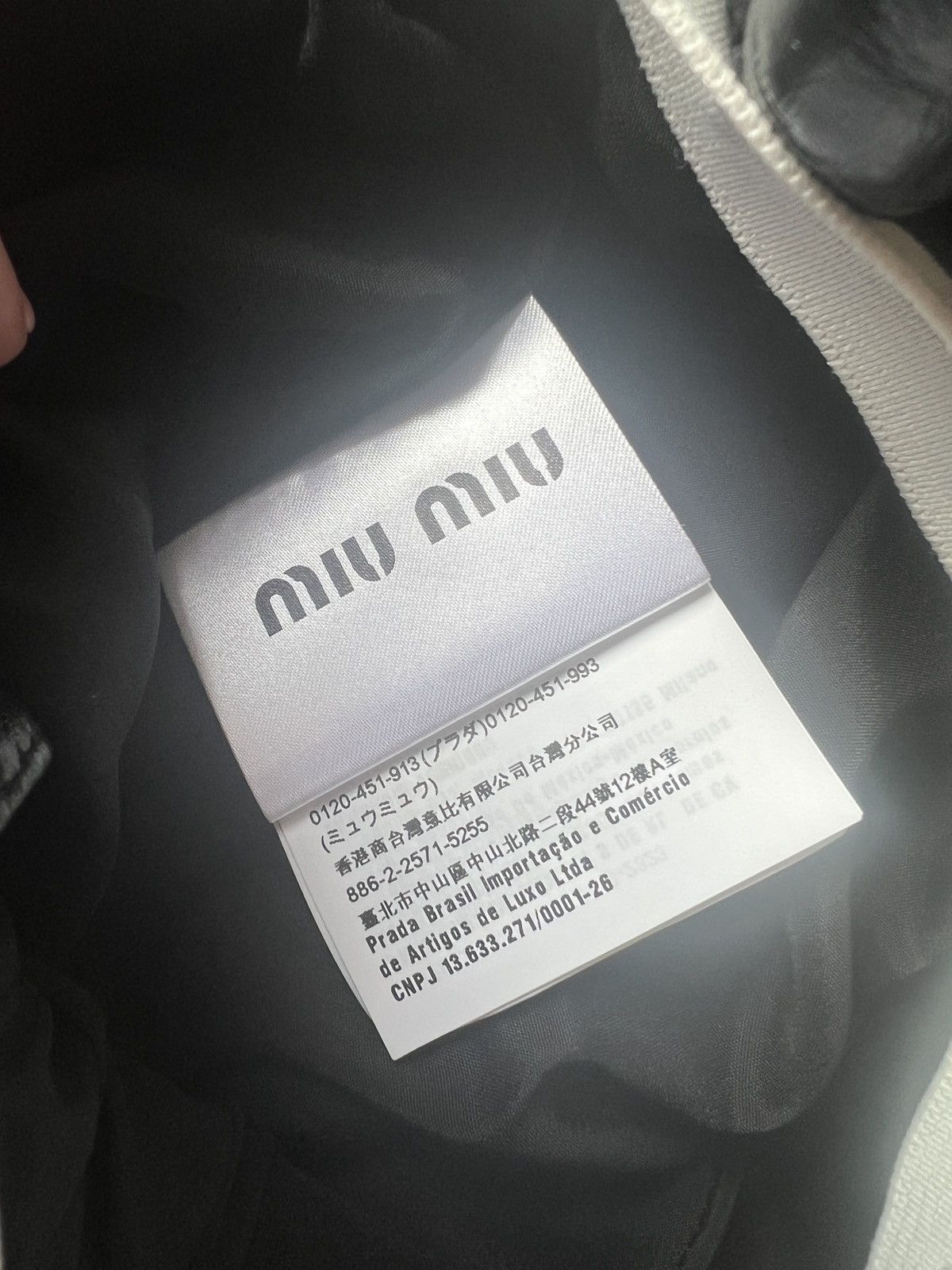 Miu Miu 🔥 Miu Miu paperbag waist leather shorts Size US 26 / EU 42 - 11 Thumbnail