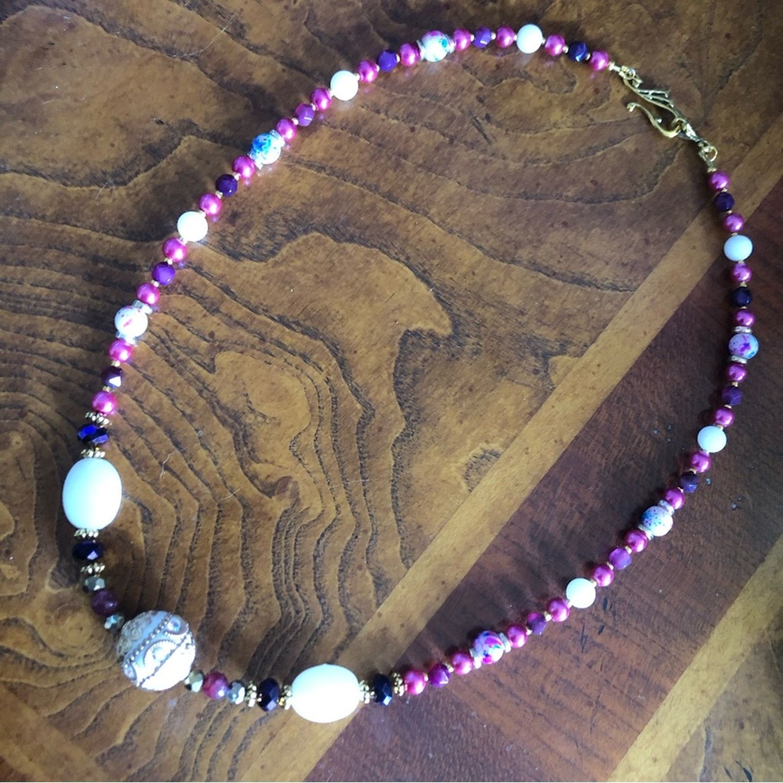 Handmade Handcrafted repurpose filigree milk glass garnet necklace Size ONE SIZE - 7 Thumbnail