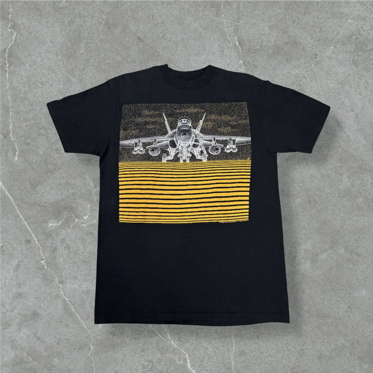 Hanes Vintage 80s FA-18 Hornet Blackbird Tee Shirt Size US L / EU 52-54 / 3 - 1 Thumbnail