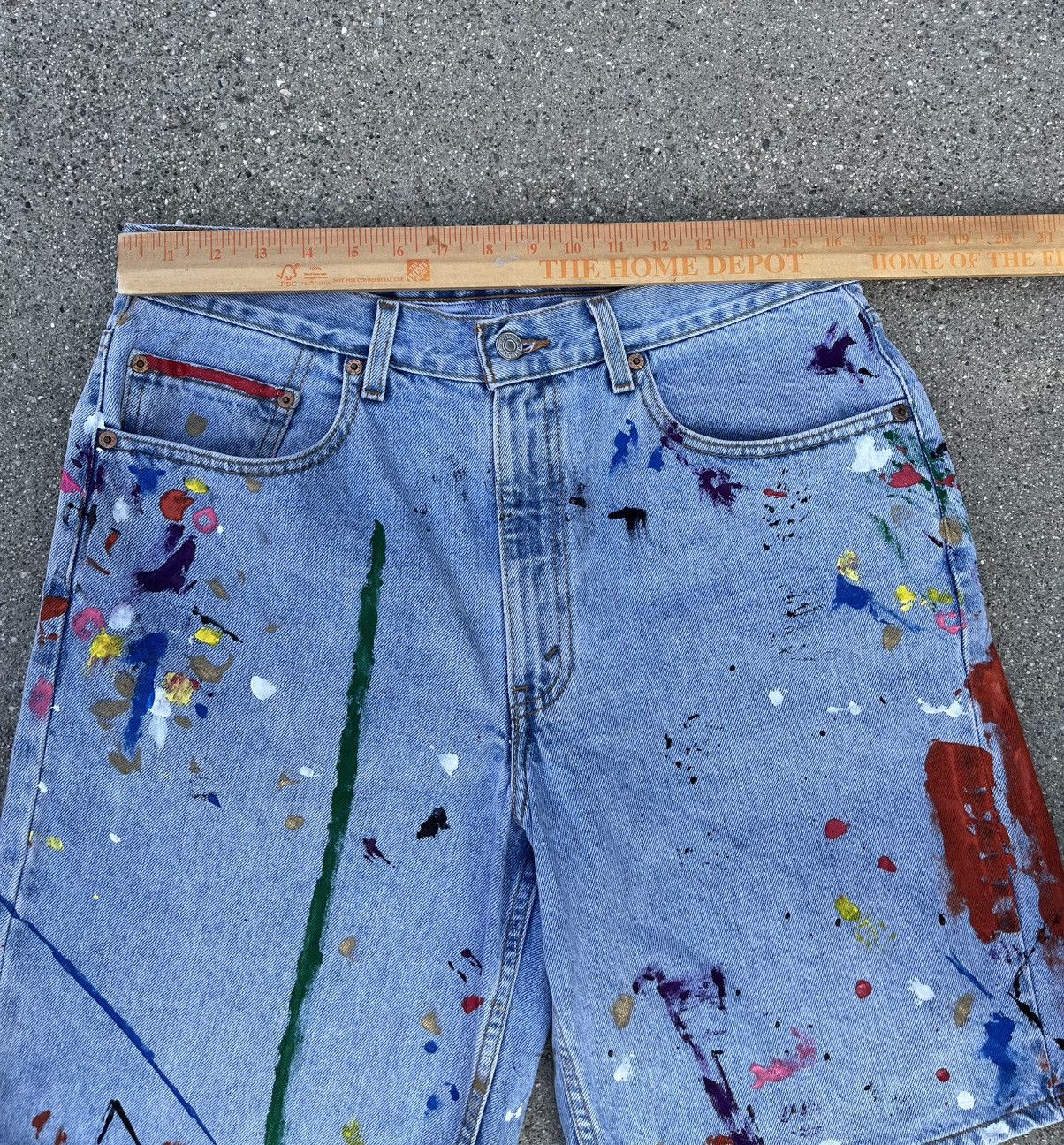Levi's × Vintage Vintage Levi’s 550 Jean Shorts Relaxed Fit 2001 Jorts Size US 33 - 5 Thumbnail