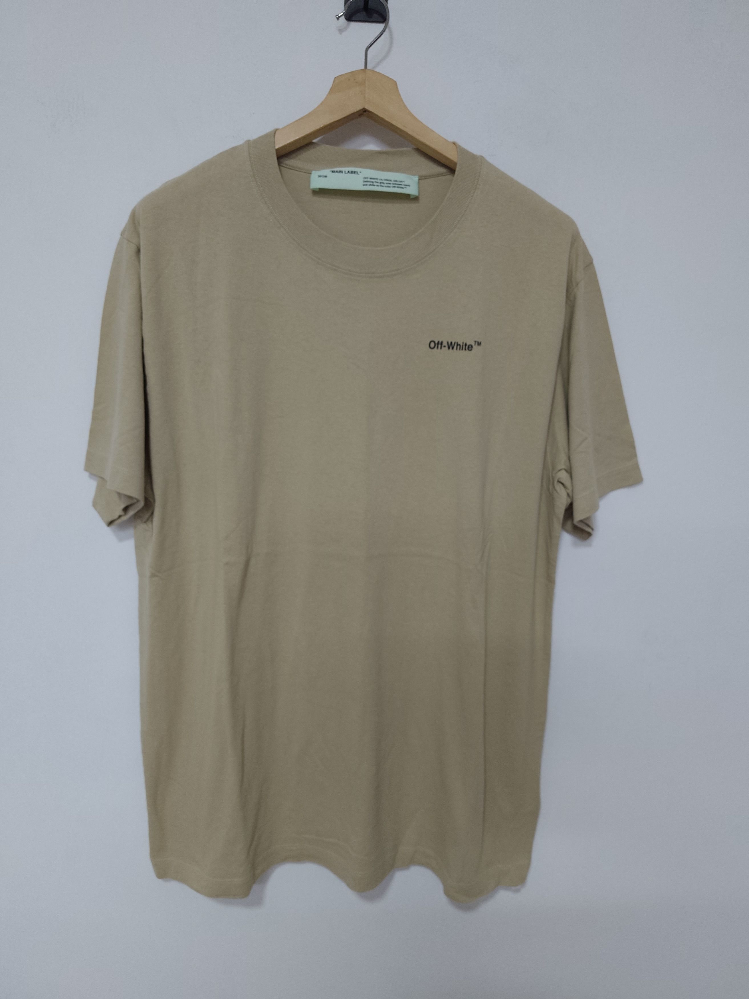 Off-White Off-White "3D Arrows" Size US M / EU 48-50 / 2 - 1 Thumbnail