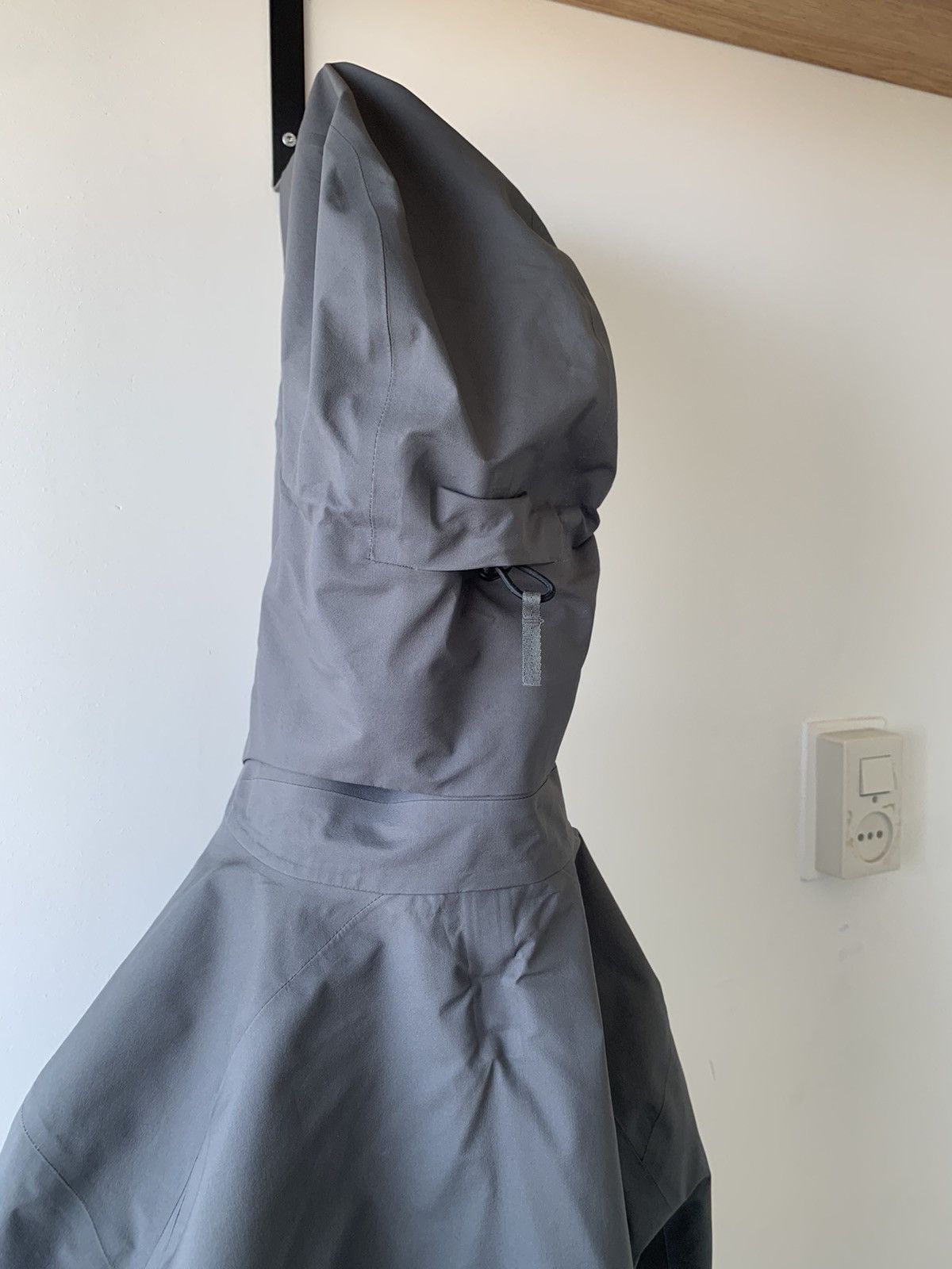 Veilance Partition Gore-Tex raincoat Size US M / EU 48-50 / 2 - 8 Thumbnail