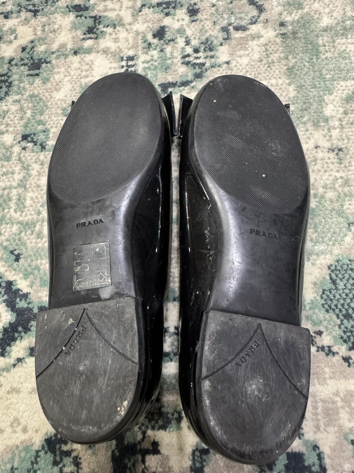 Prada PRADA BLACK PATTERN BOW BALLERINAS SIZE 35 Size US 5 / IT 35 - 6 Thumbnail