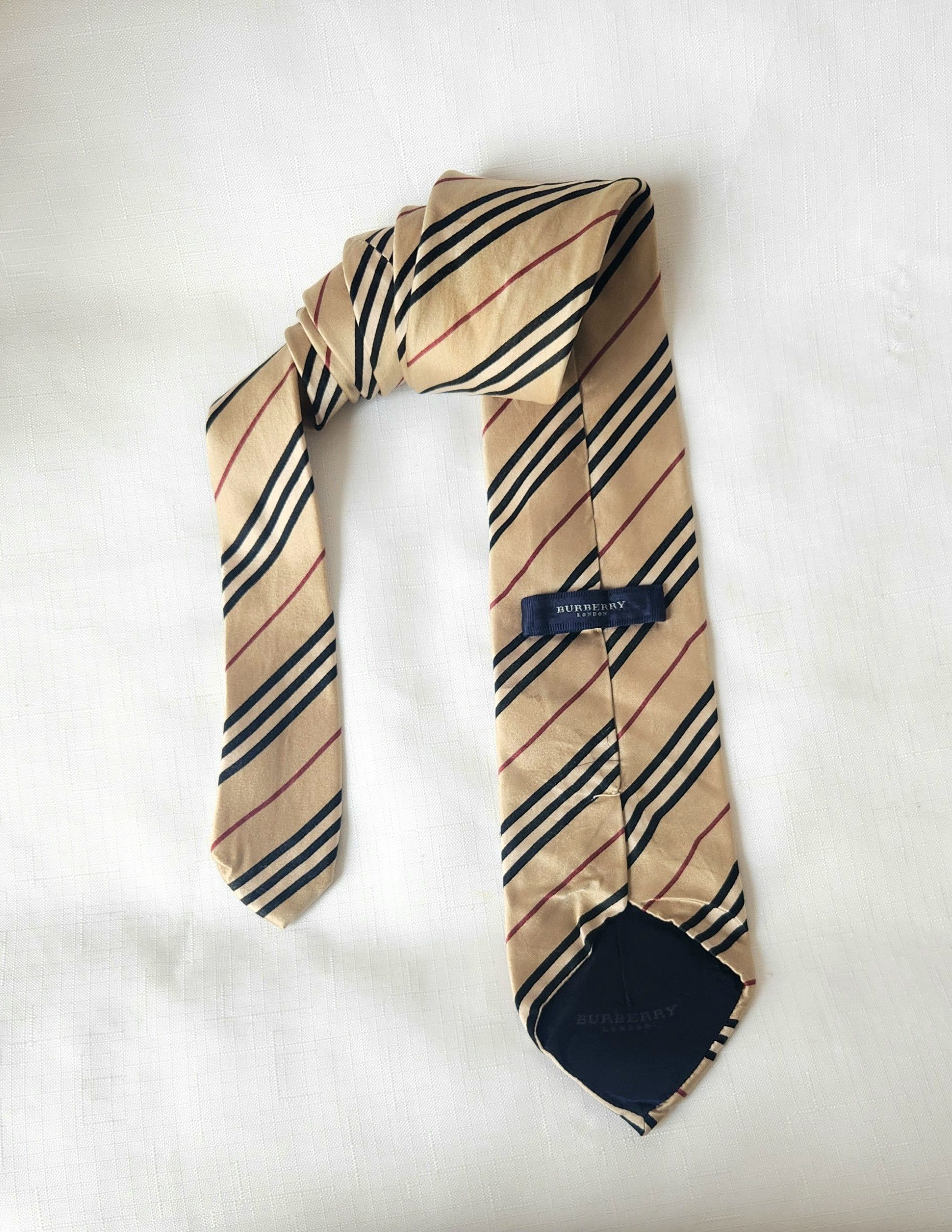 Burberry × Vintage Burberry London Beige Tie 100% Silk Made Italy Vintage Nova Size ONE SIZE - 5 Thumbnail