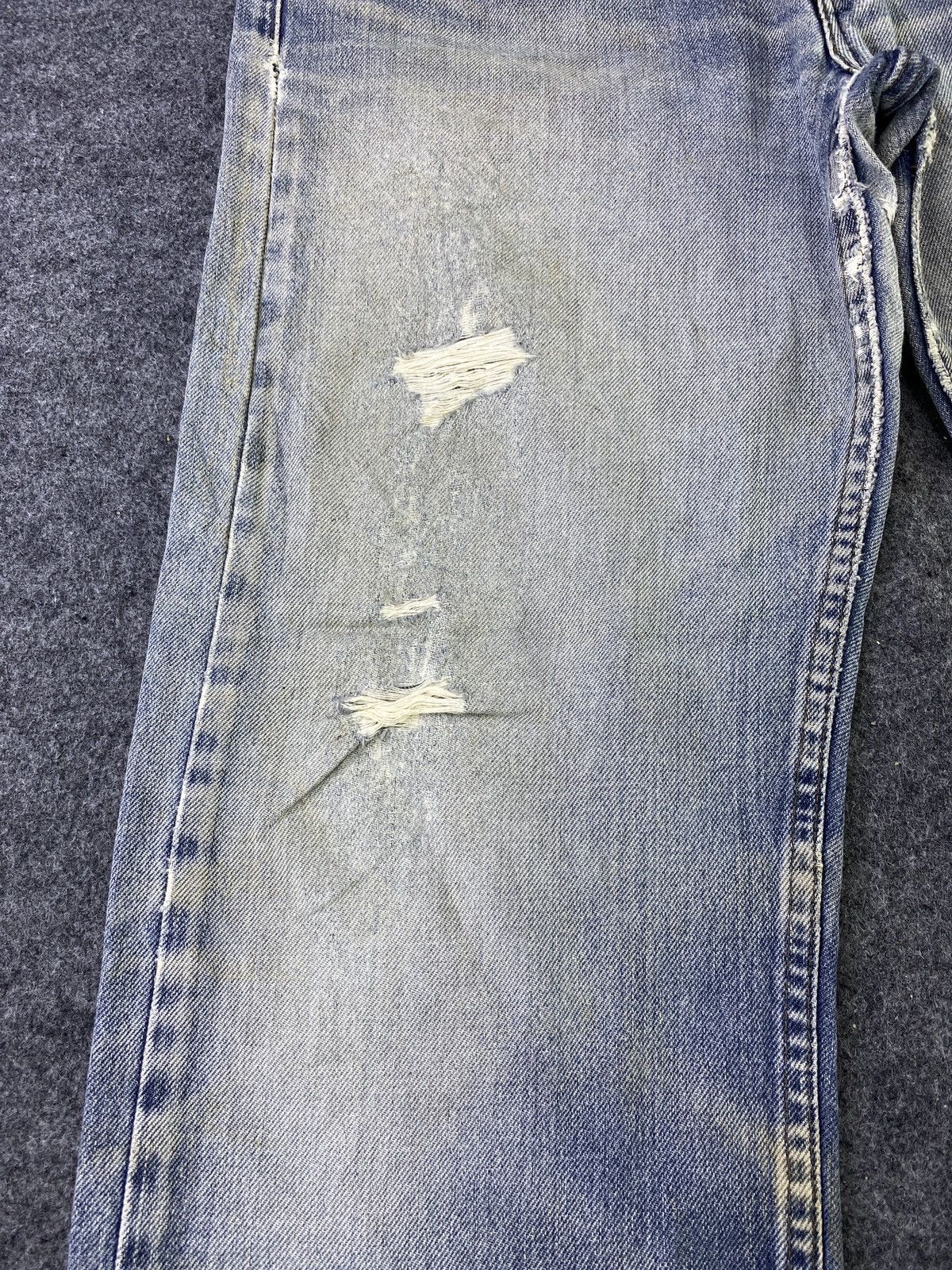 Jean × Levi's × Vintage Vintage Levis 509 Distress Blue Wash Jeans - J930 Size US 32 / EU 48 - 14 Thumbnail
