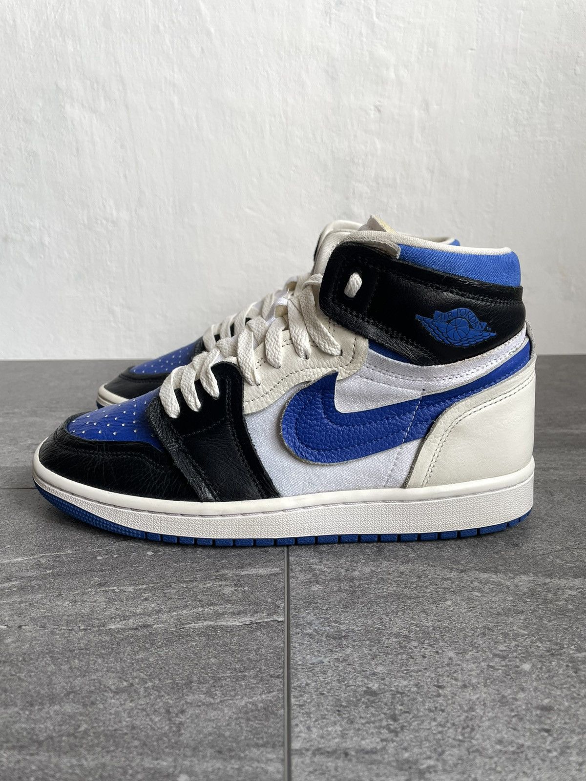 Nike Nike Air Jordan 1 High OG Royal Toe Blue BlackWhite Sneakers Size US 8 / IT 38 - 3 Thumbnail