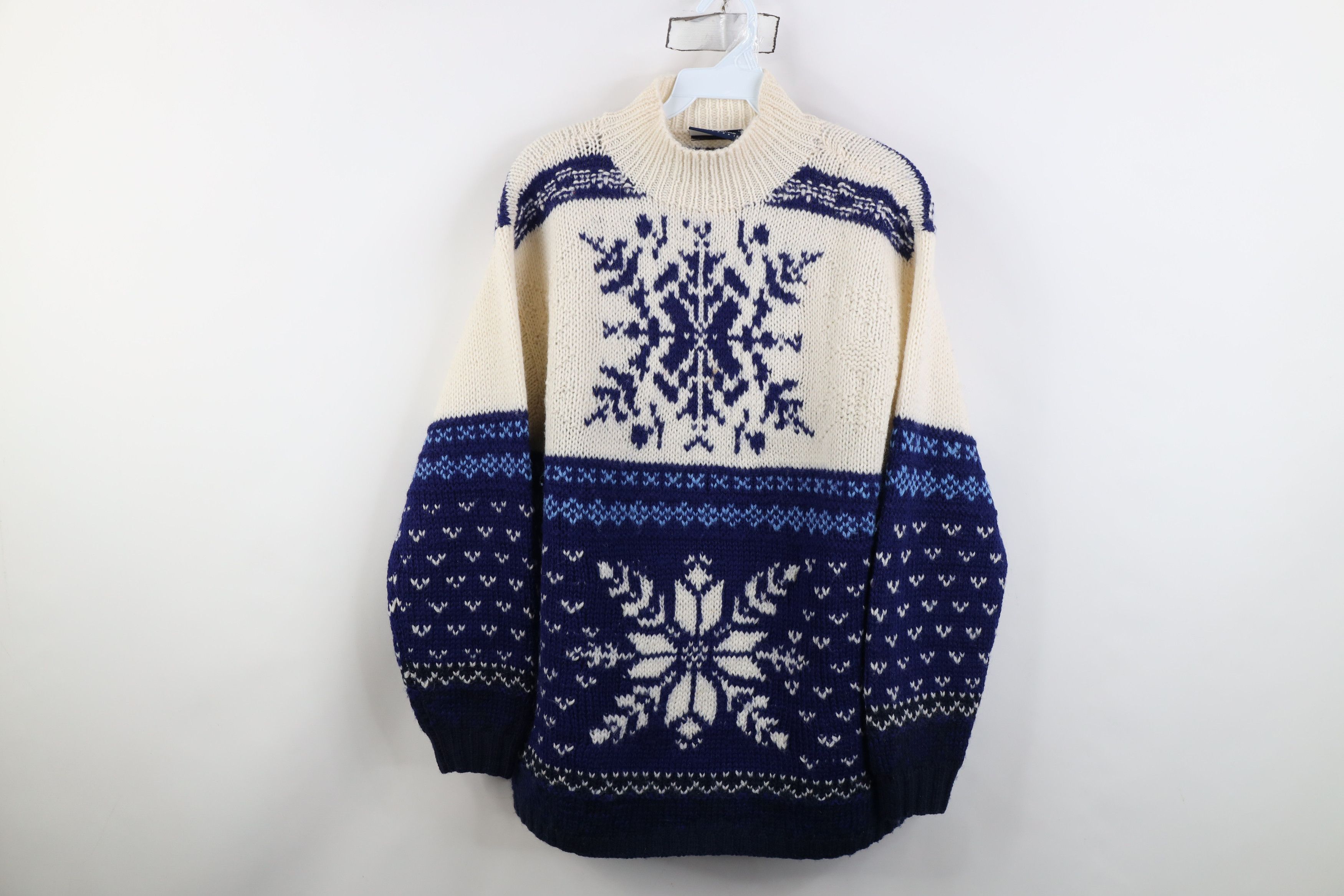 Vintage Vintage 90s Streetwear Fair Isle Snowflake Mock Neck Sweater Size M / US 6-8 / IT 42-44 - 1 Thumbnail