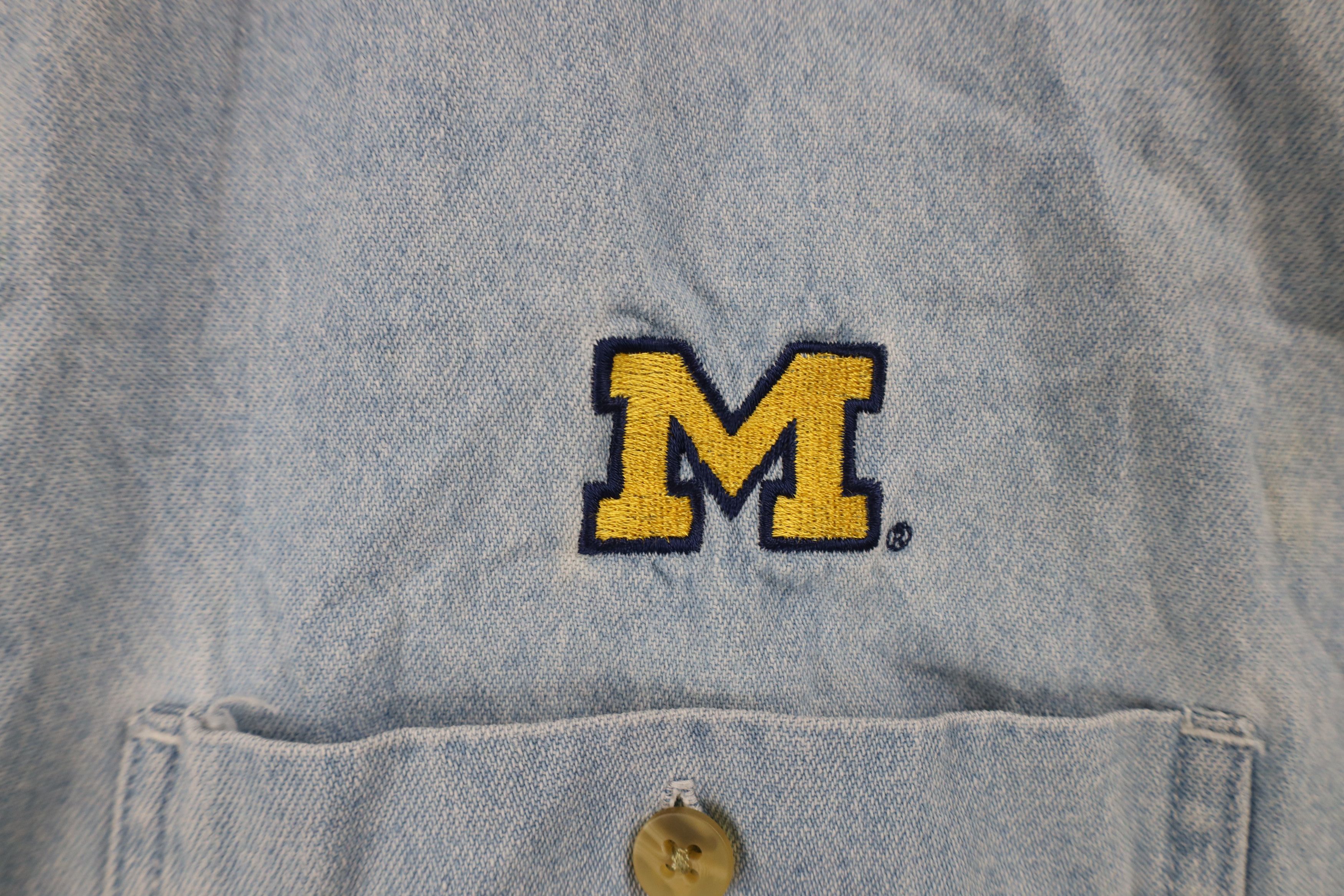 Vintage Vintage 90s University of Michigan Denim Button Down Shirt Size US L / EU 52-54 / 3 - 4 Thumbnail