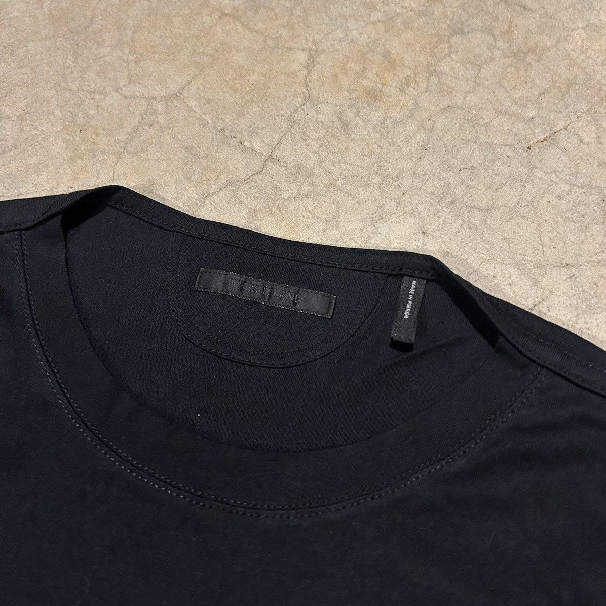 Designer × Helmut Lang Helmut Lang New York Box Logo Tee Tonal Black Rare Designer Size US M / EU 48-50 / 2 - 4 Thumbnail