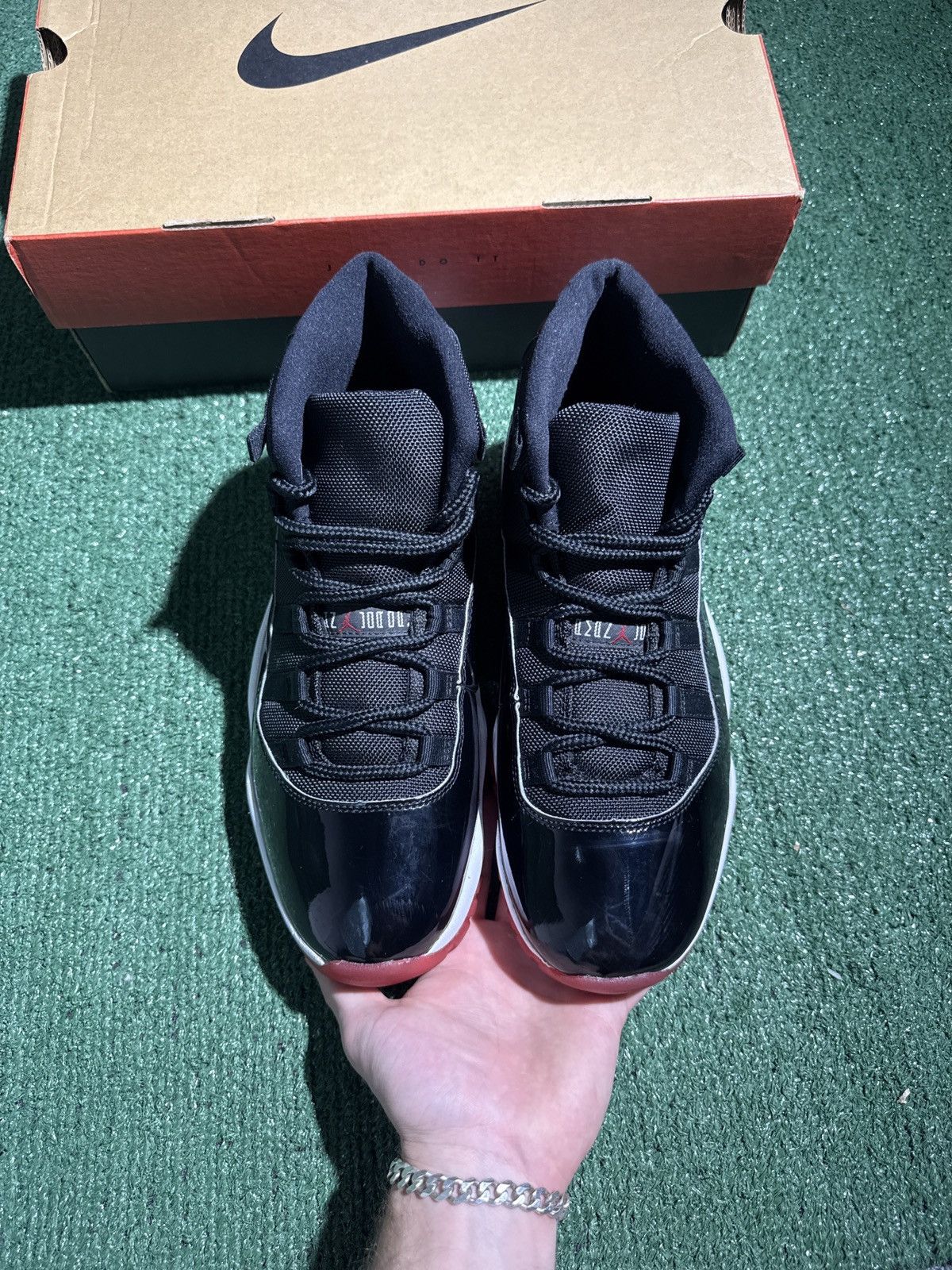 Jordan Brand Jordan 11 Playoff Bred 2019 Size US 10 / EU 43 - 3 Thumbnail
