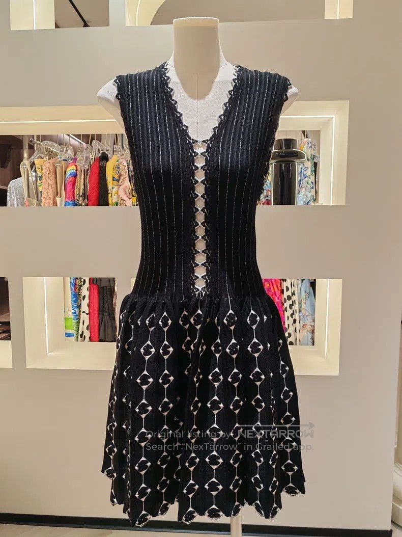 Alaia Alaia Black and white color block sleeveless dress Size XS / US 0-2 / IT 36-38 - 2 Thumbnail