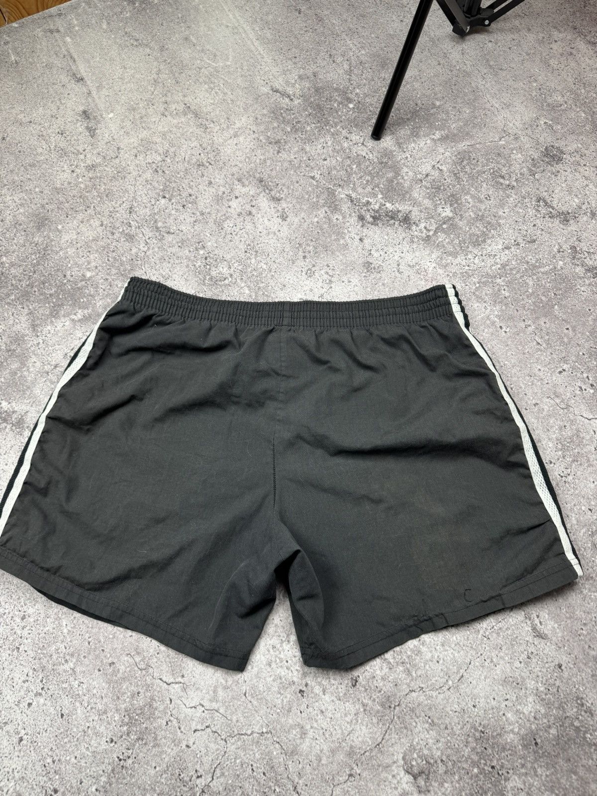 Adidas Vintage Adidas 90s Deutscher Fussball Bund Soccer Fade Short Size US 36 / EU 52 - 7 Thumbnail