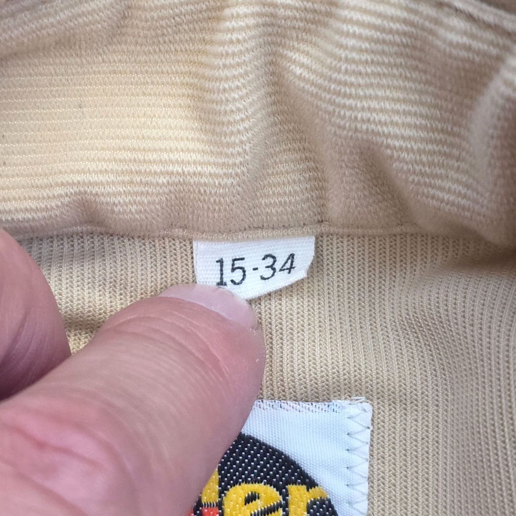 Vintage VINTAGE Miller Shirt Mens Small 15-34 Beige Micro-Corduroy Pearl Snap USA Shirt Mens Small Beige Micro-Corduroy Pearl Snap Western Pockets Mens Size US S / EU 44-46 / 1 - 5 Thumbnail